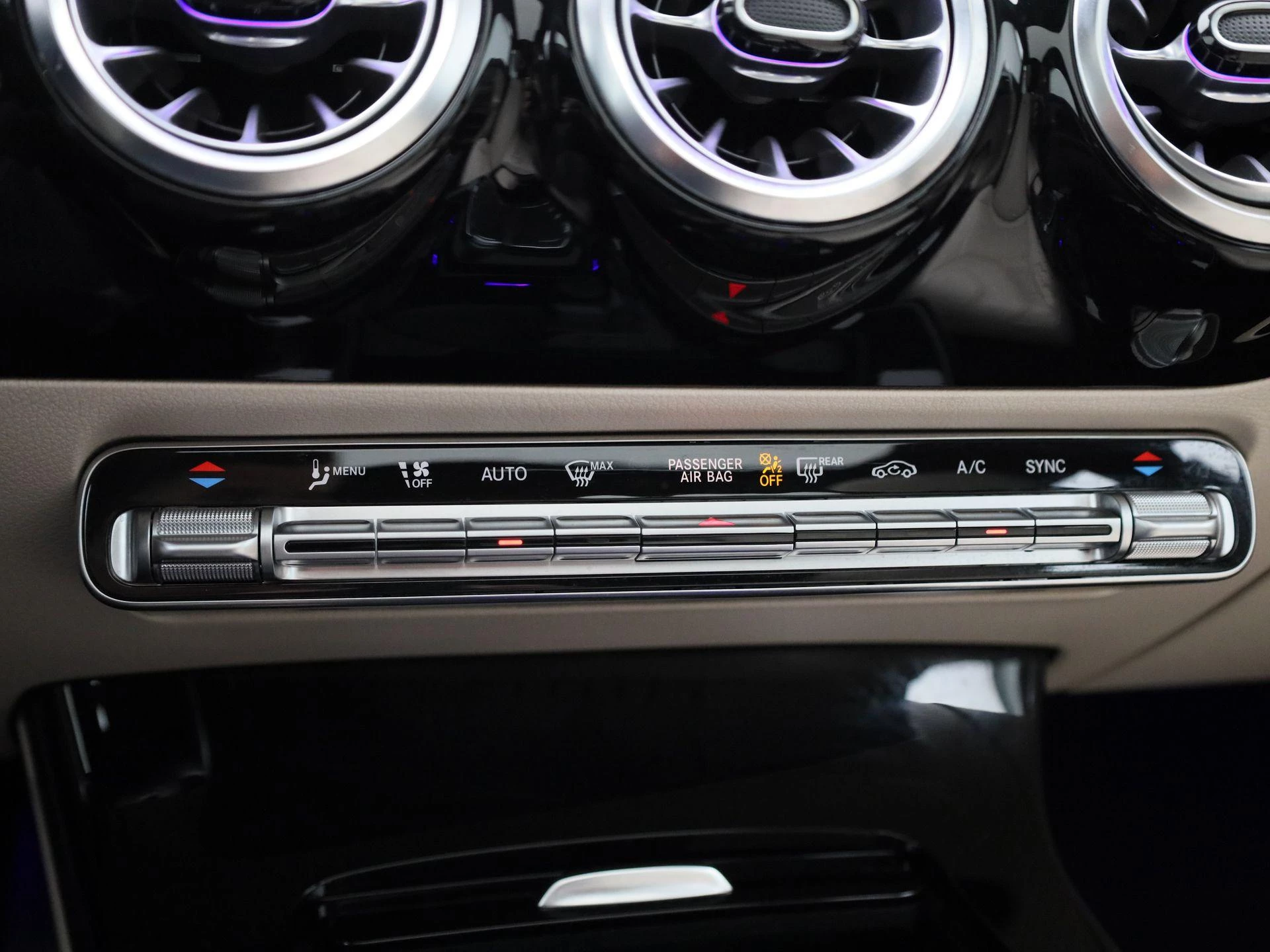 Mercedes-Benz CLA Shooting Brake 200 Business Solution