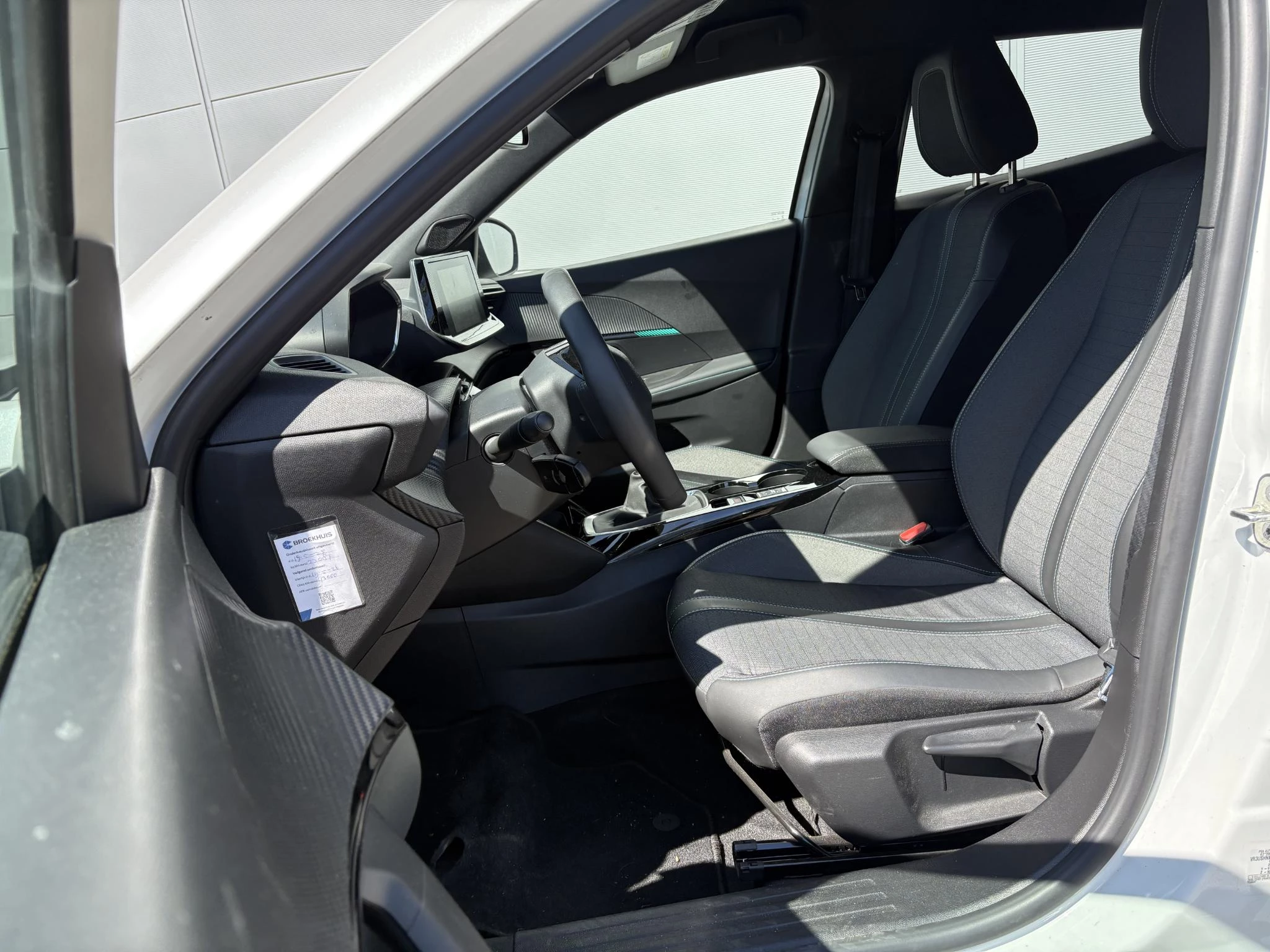 Peugeot-2008-image-11