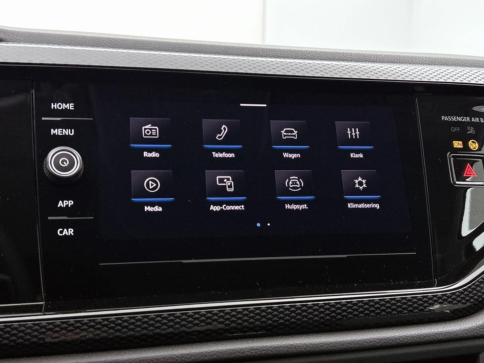 Volkswagen-Polo-image-6