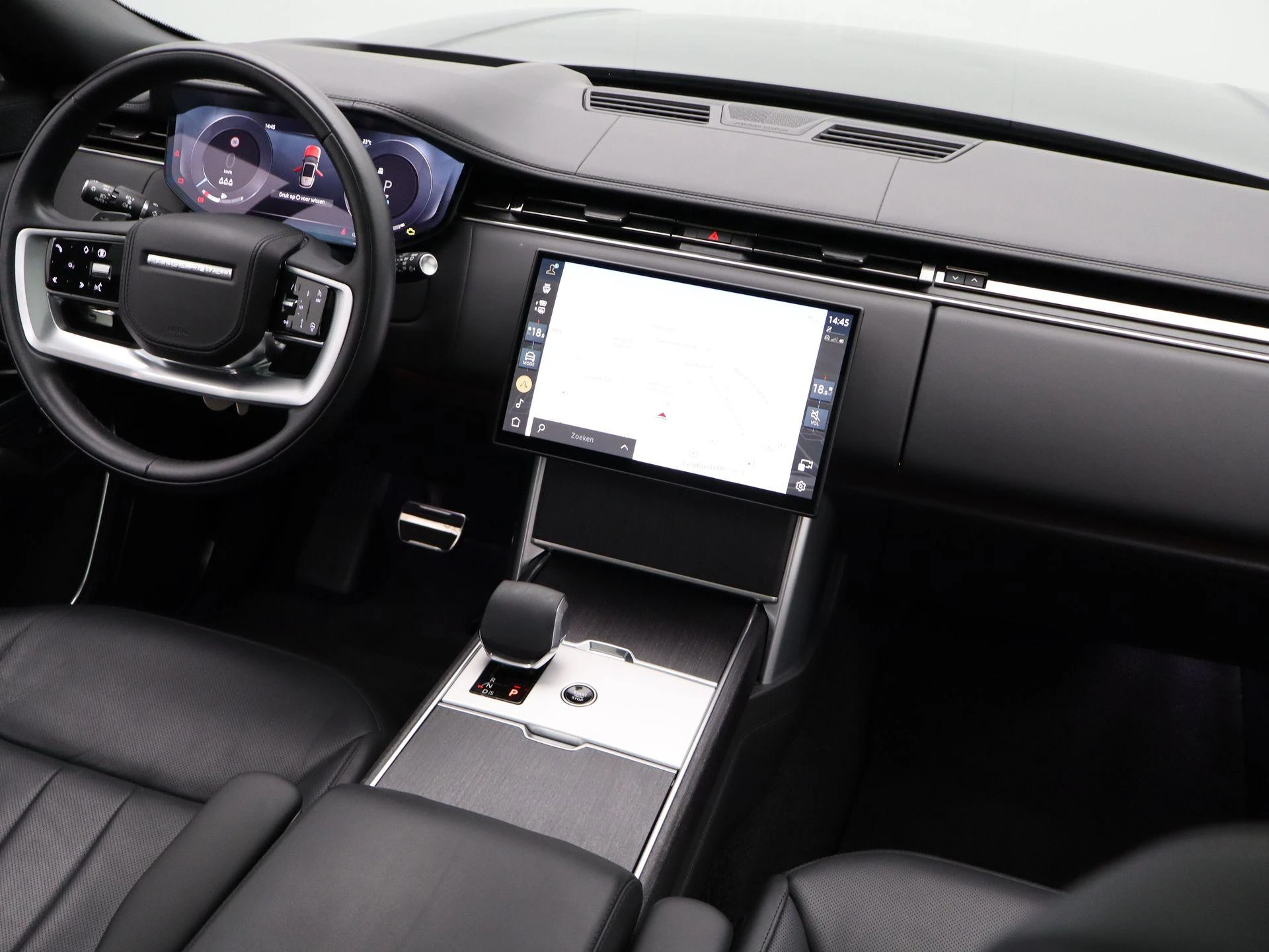 Land Rover-Range Rover-image-38