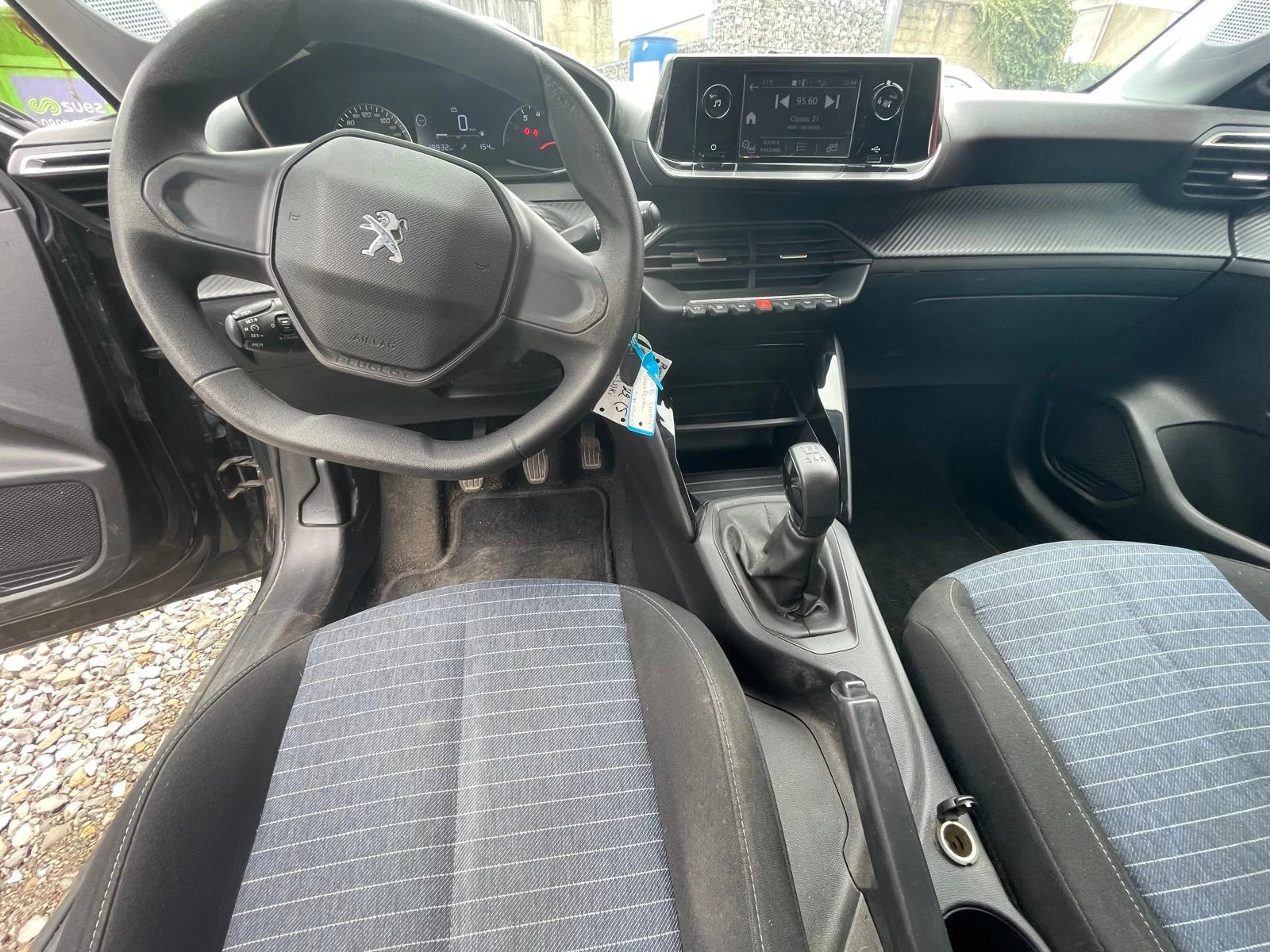 Peugeot 208 1.2 PureTech 75 MAN5 S&S Style