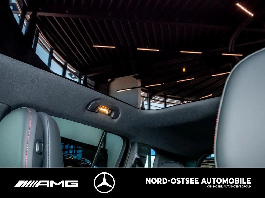 Mercedes-Benz-GLB-image-12