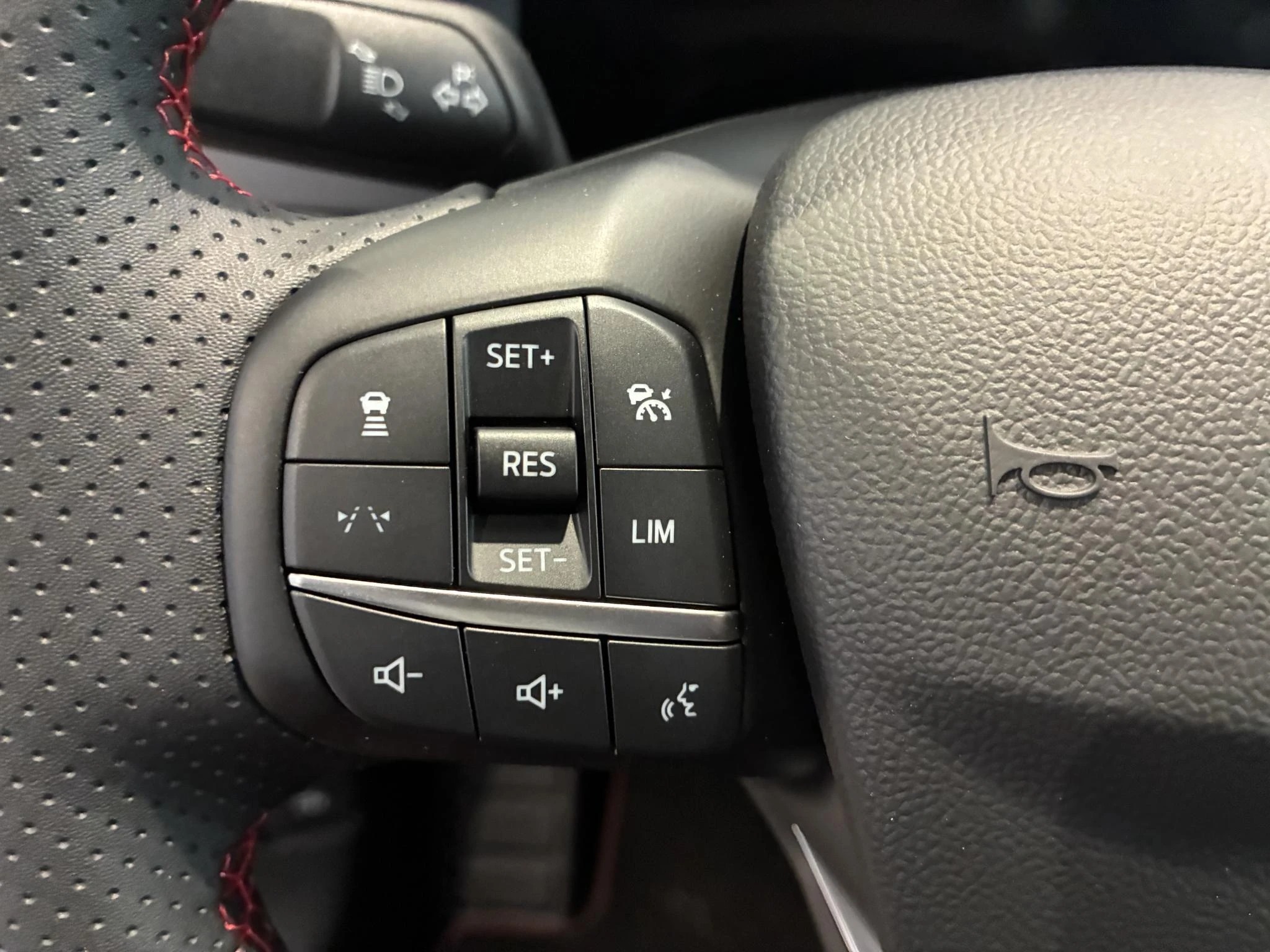 Ford-Kuga-image-13