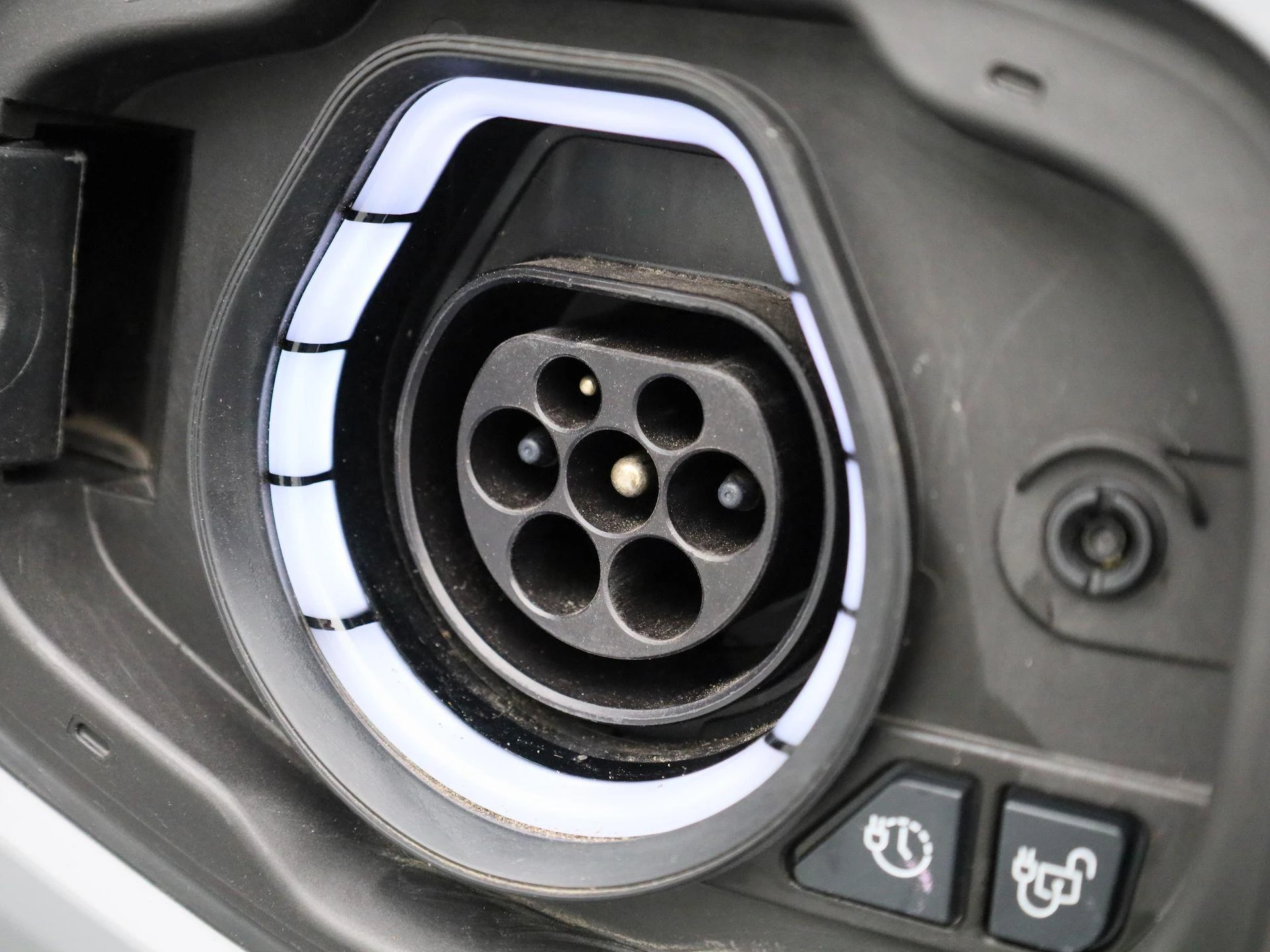 Ford-Kuga-image-19