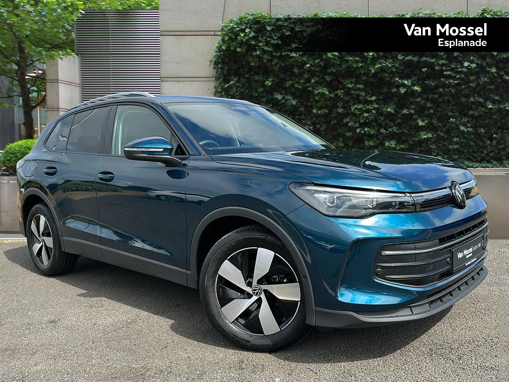 Volkswagen-Tiguan-image-0