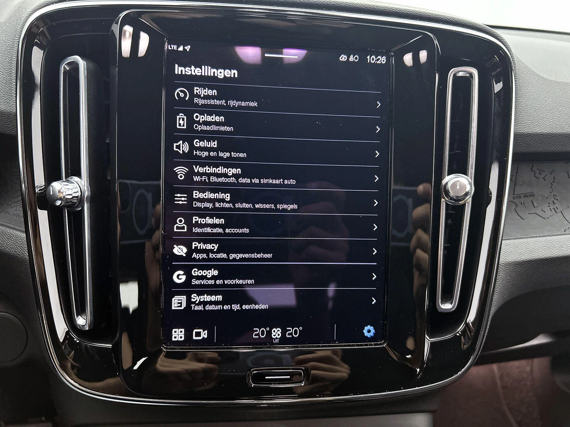 Volvo-XC40-image-9