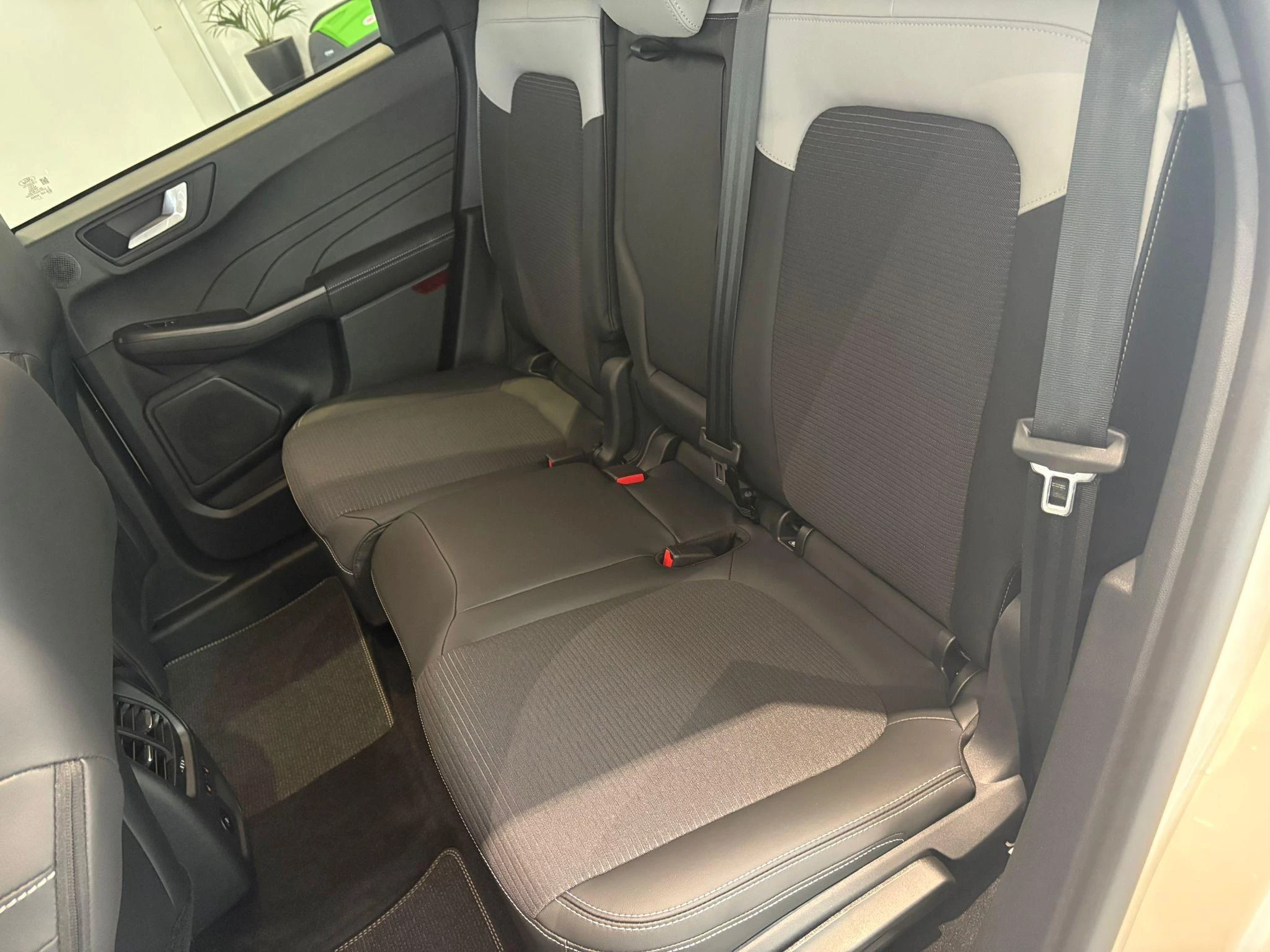 Ford-Kuga-image-14