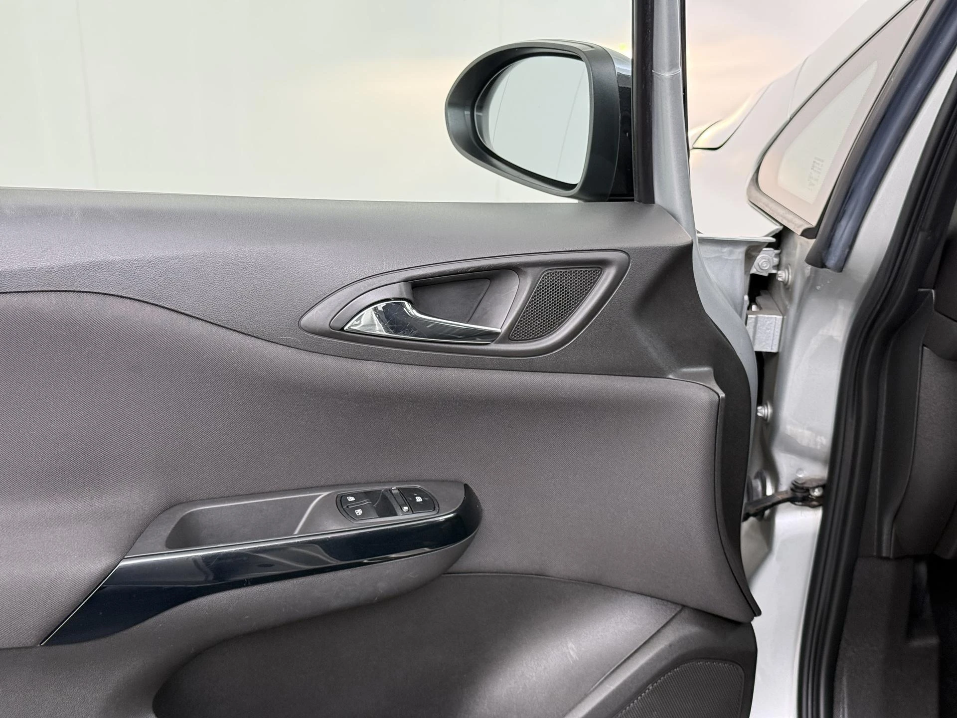 Opel-Corsa-image-11