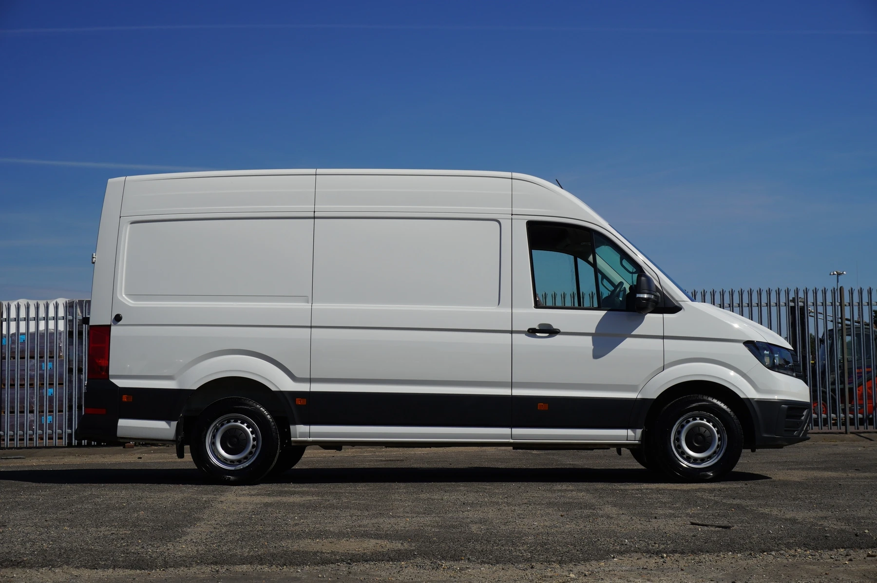 Volkswagen-Crafter-image-3