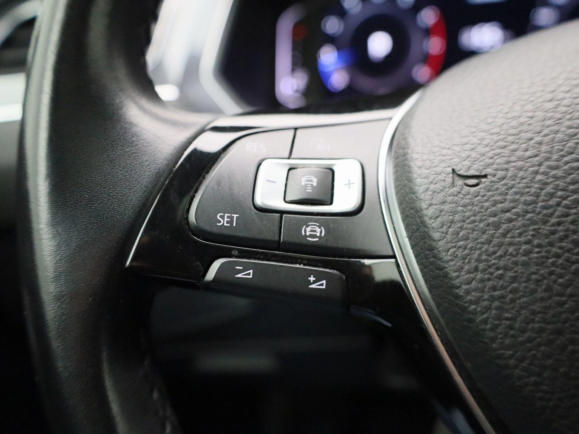 Volkswagen-Tiguan Allspace-image-18