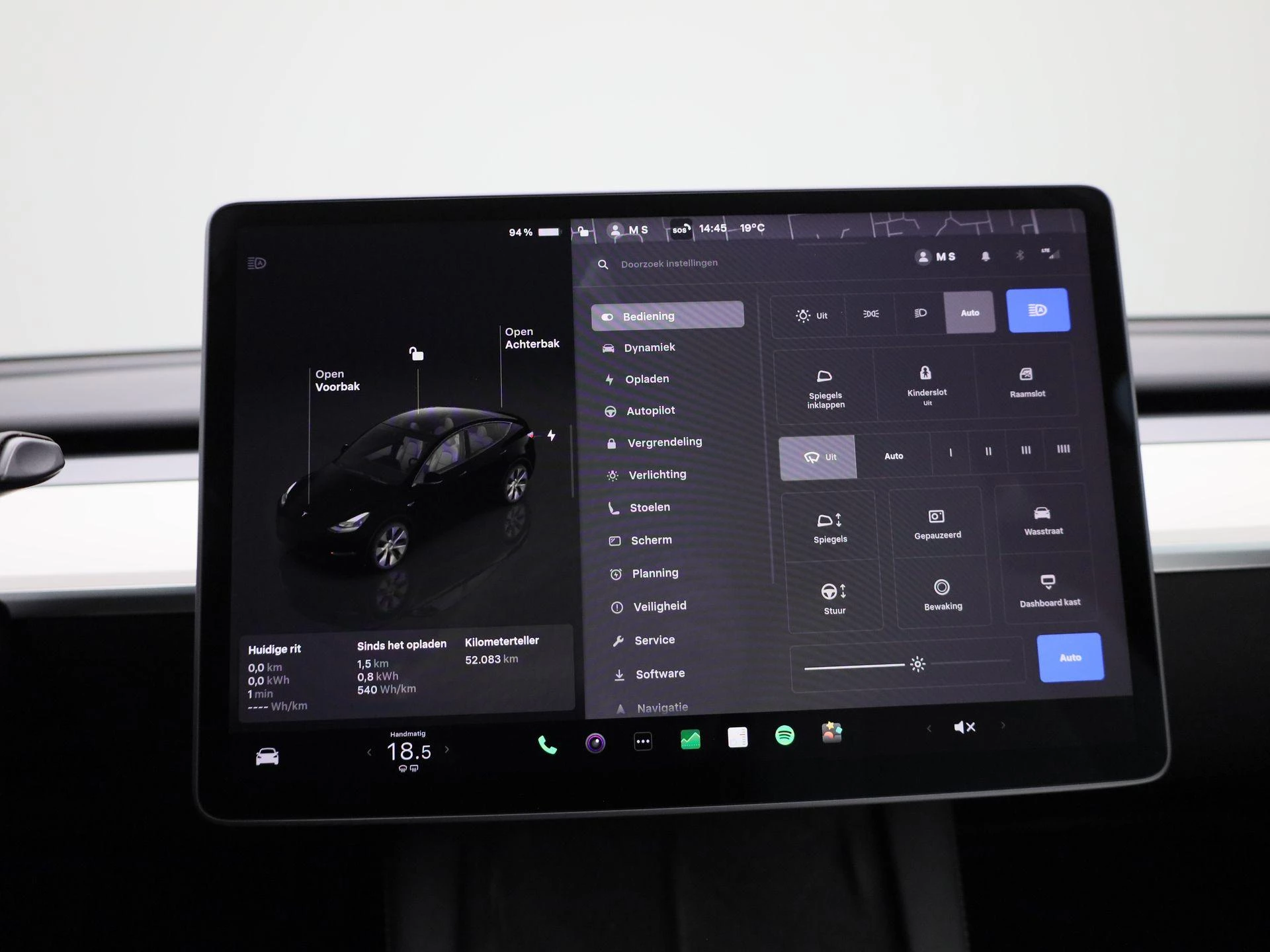 Tesla-Model Y-image-27