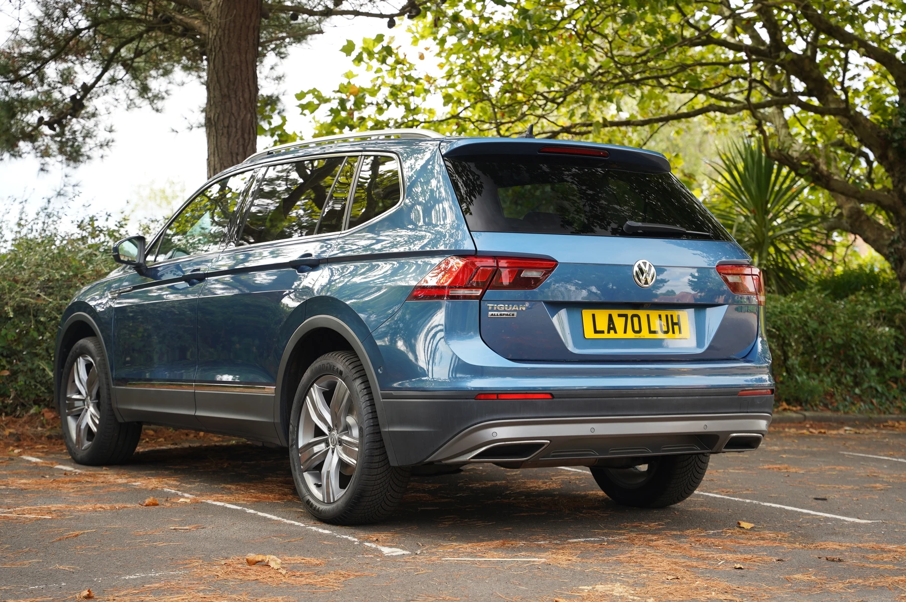 Volkswagen-Tiguan Allspace-image-2