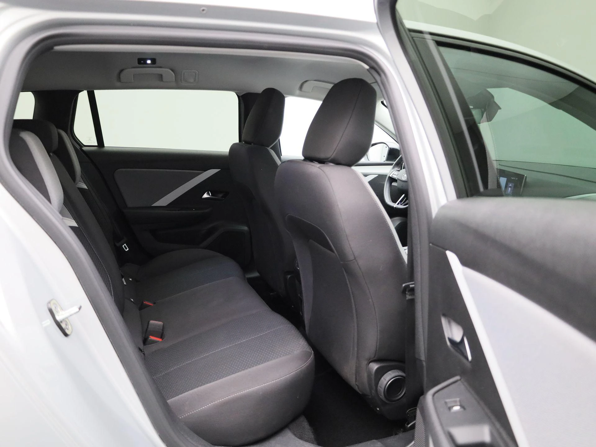 Opel-Astra-image-31