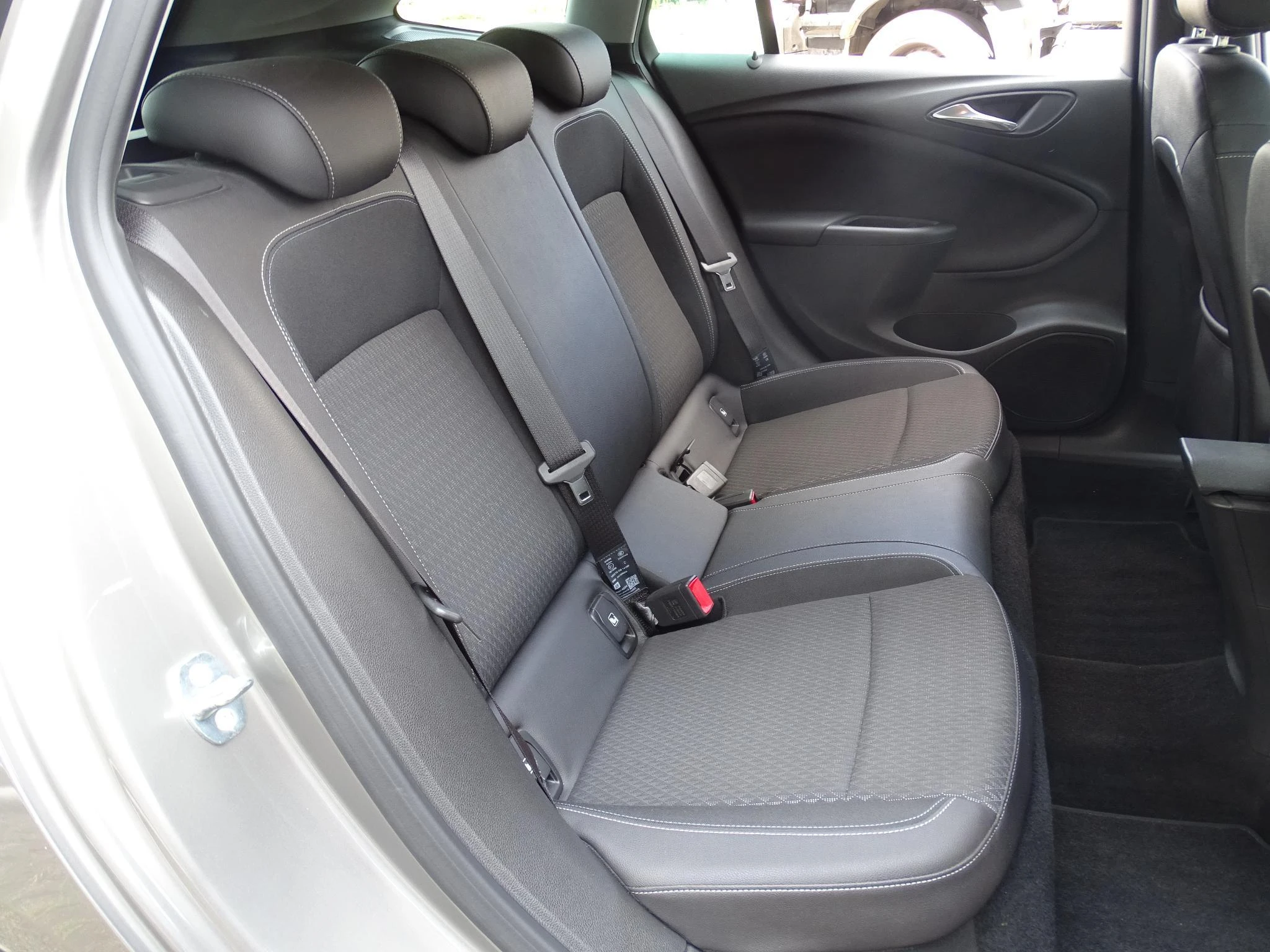 Opel-Astra-image-13