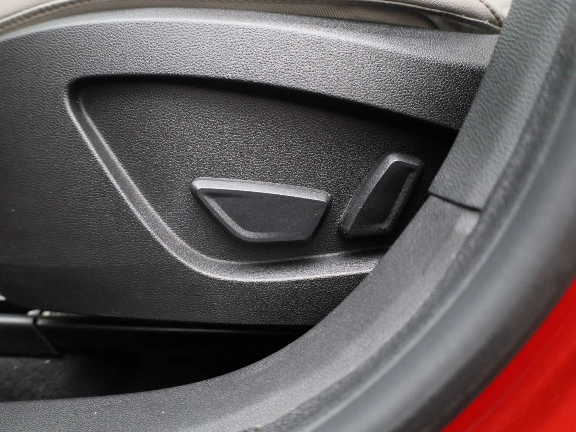 Renault Captur 1.6 E-Tech Plug-in Hybrid Initiale Paris 160PK