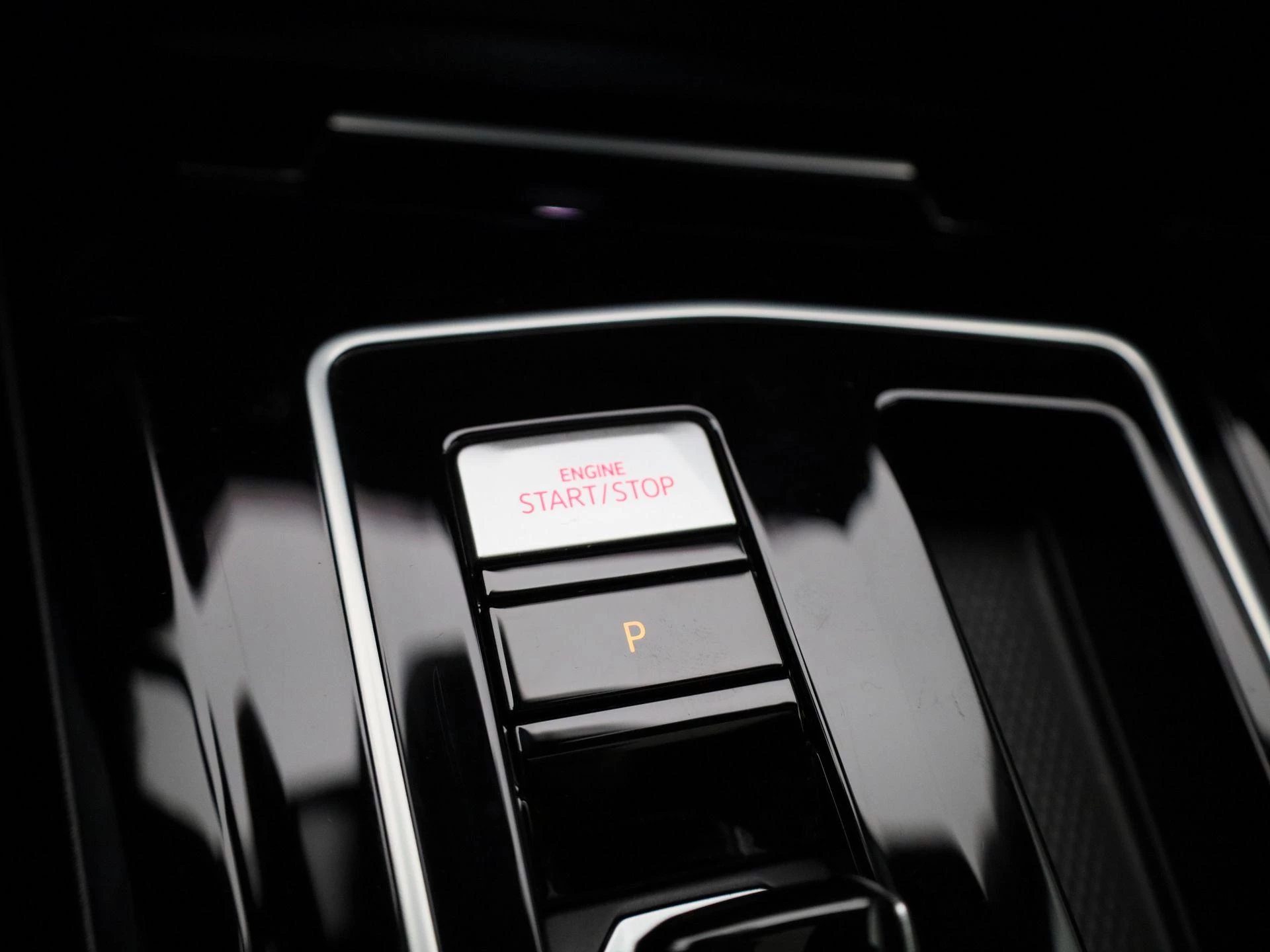 Volkswagen-Golf-image-31