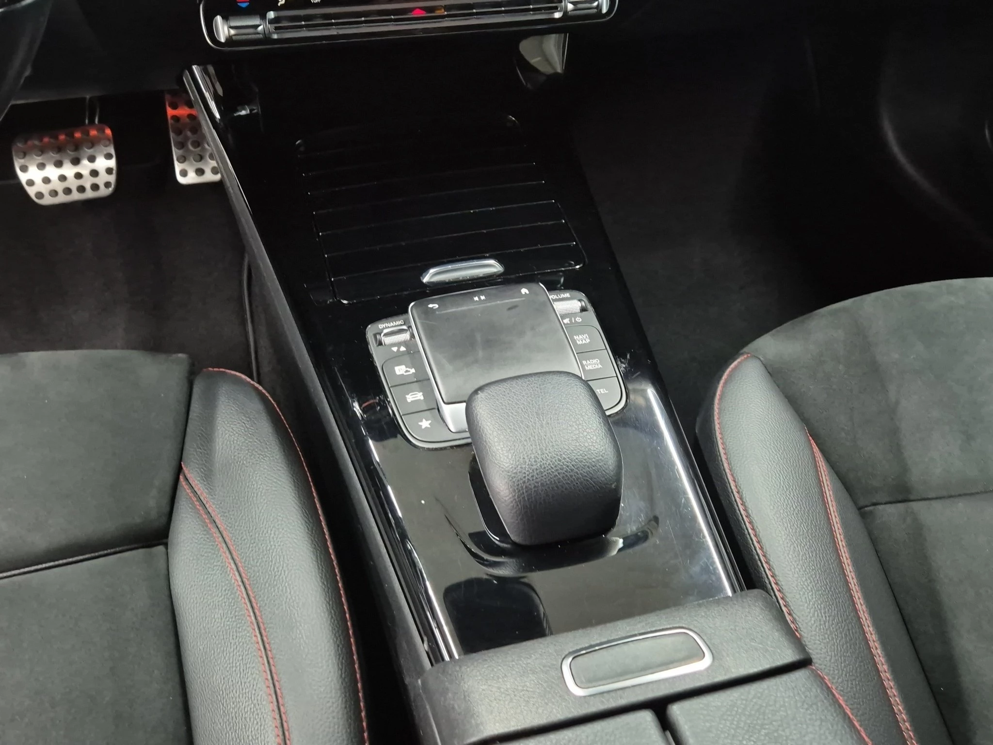 Mercedes-Benz A-Klasse 180 AMG Line