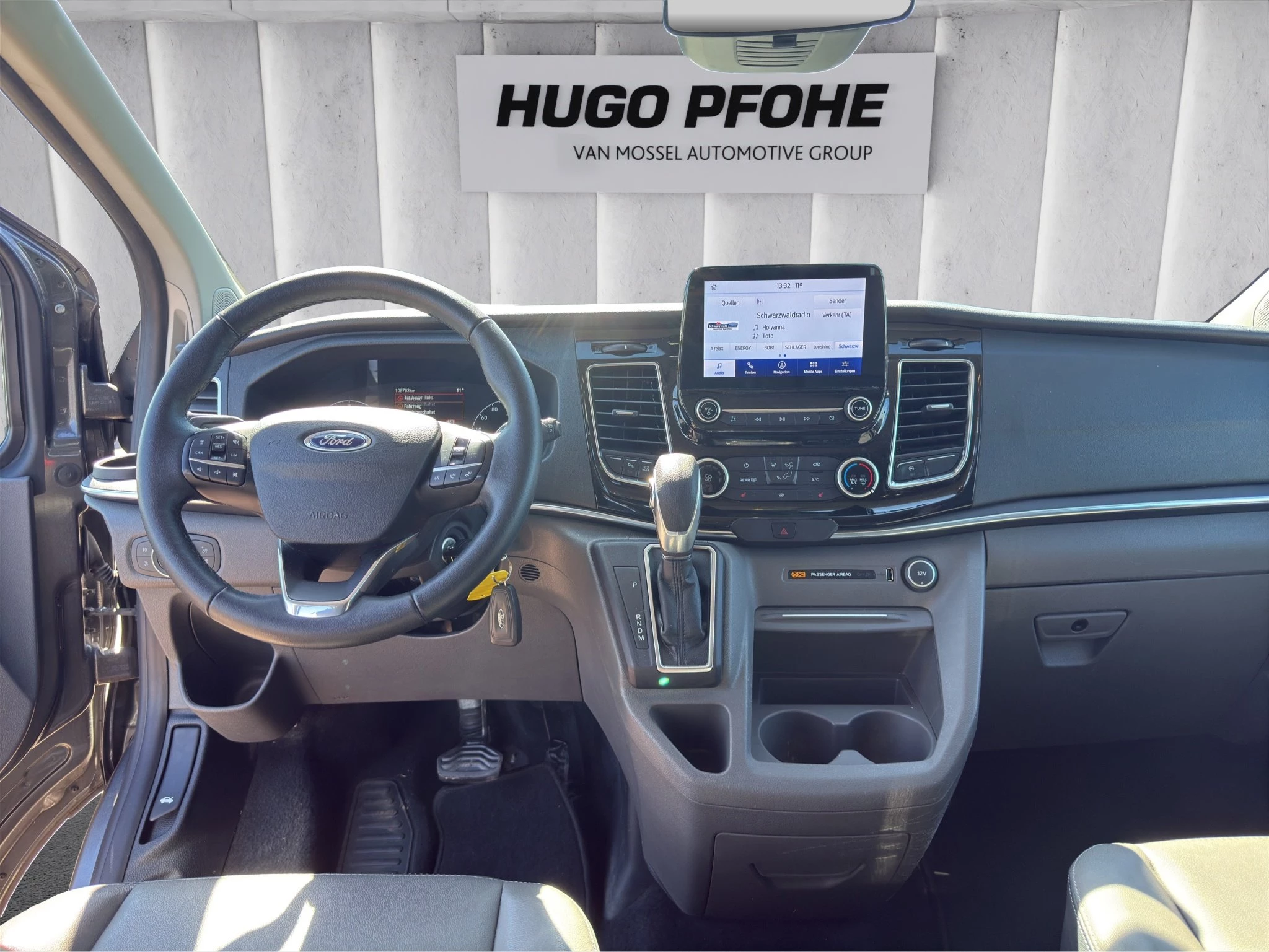 Ford-Tourneo Custom-image-11