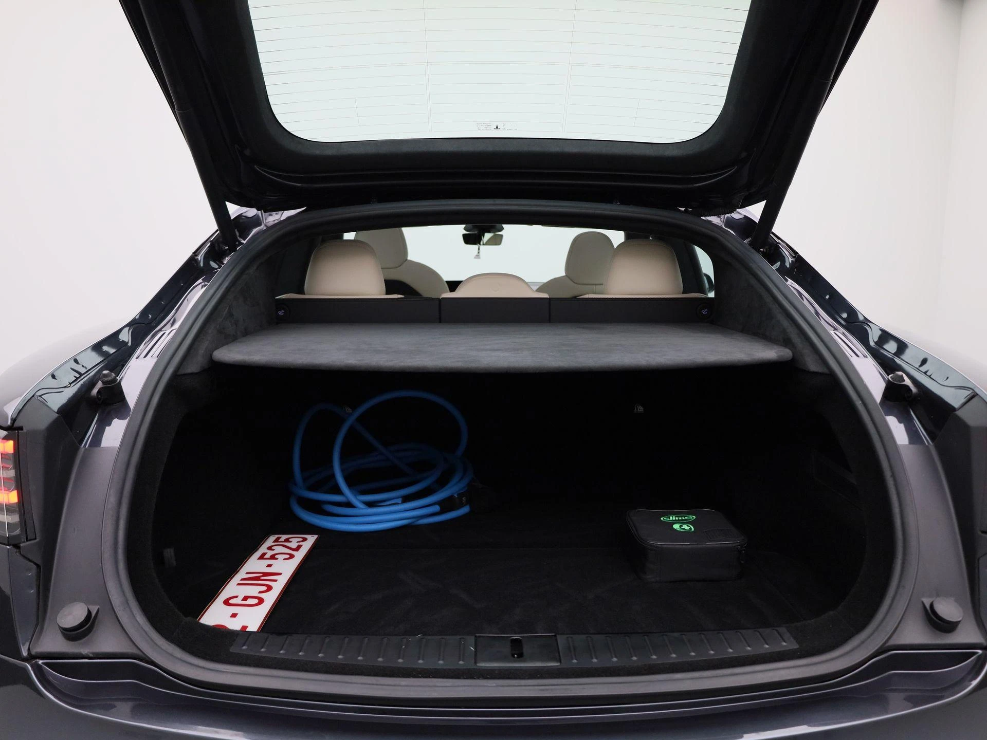 Tesla-Model S-image-11
