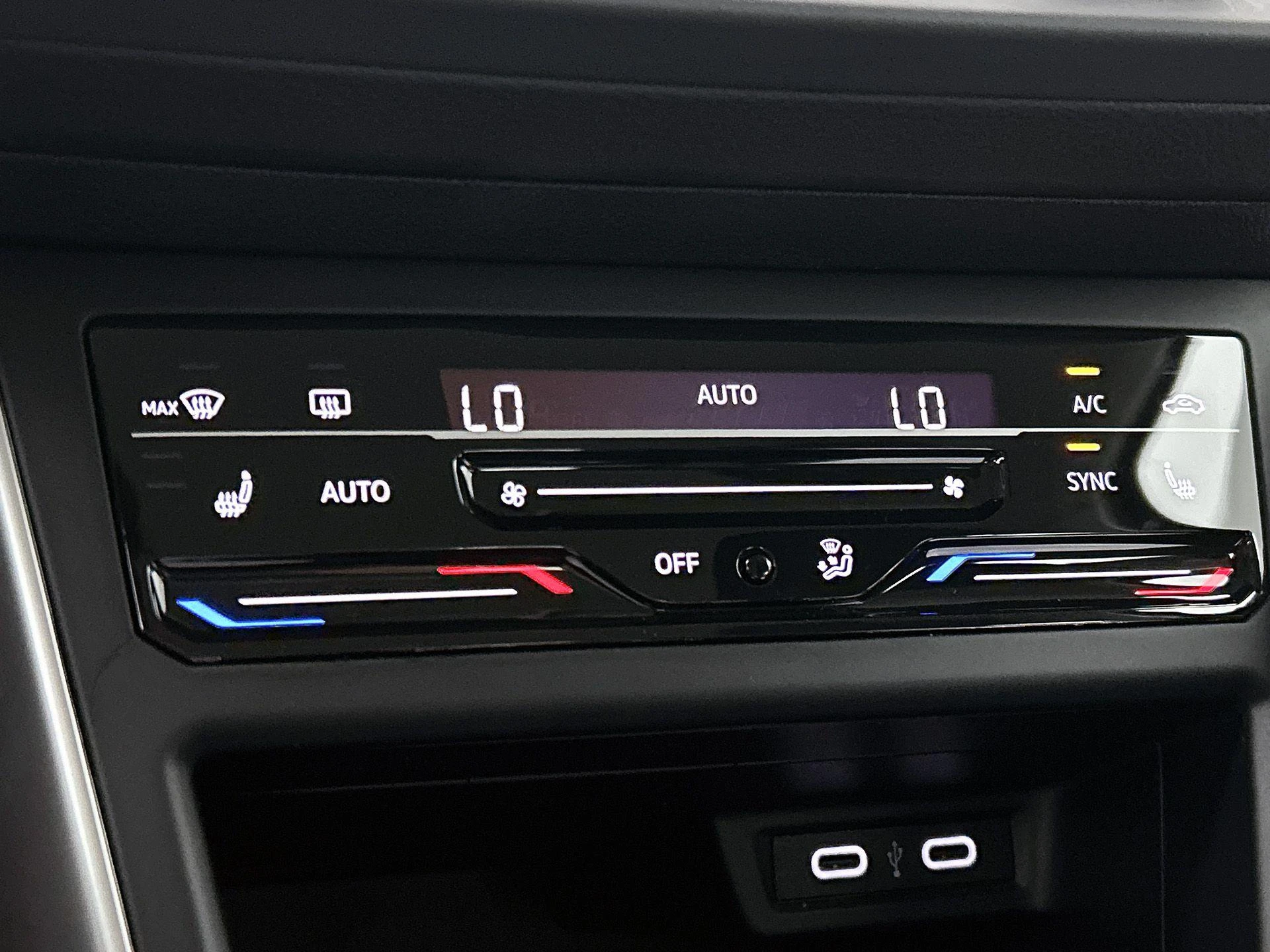 Volkswagen-Polo-image-16
