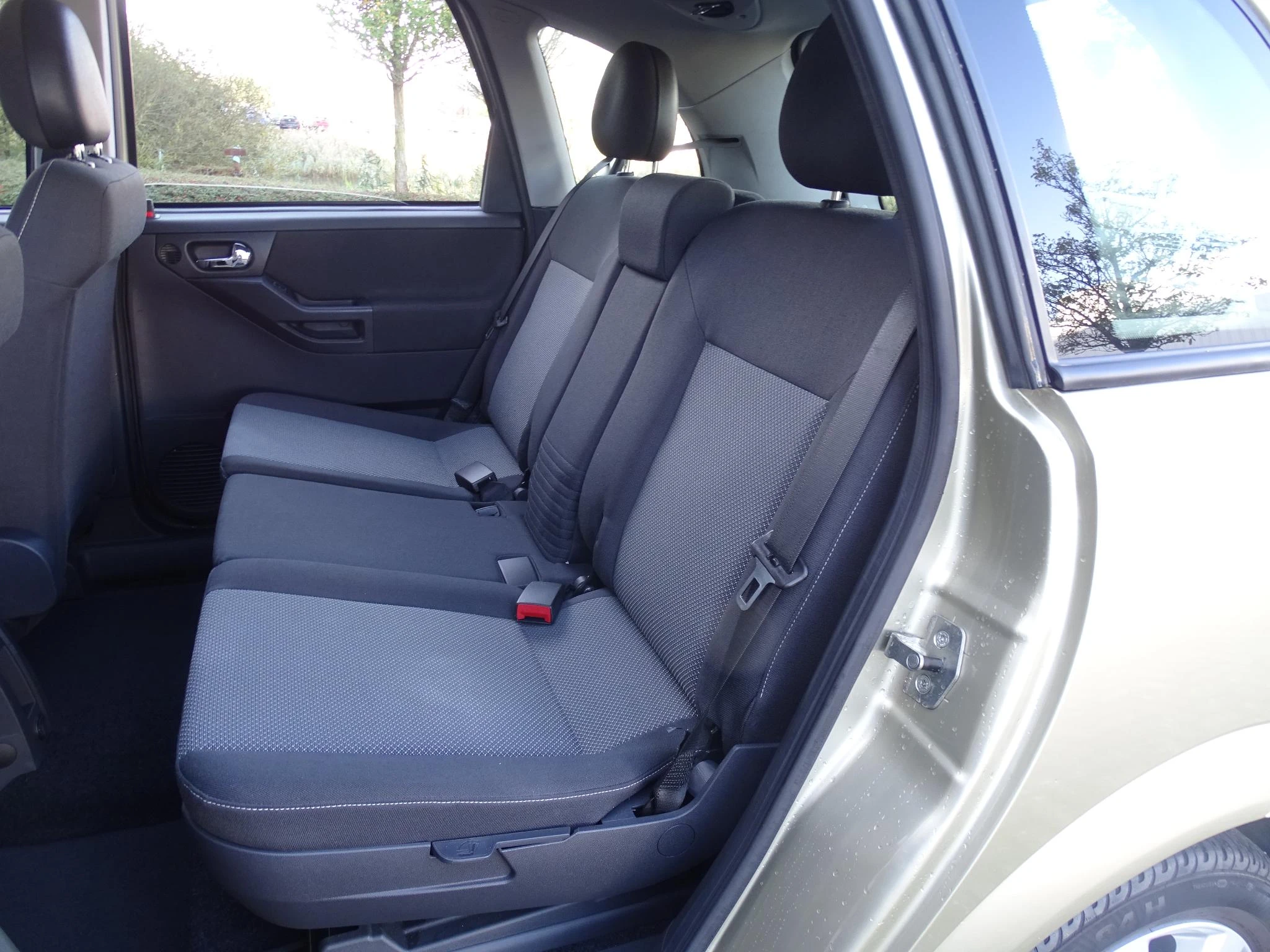 Opel-Meriva-image-14