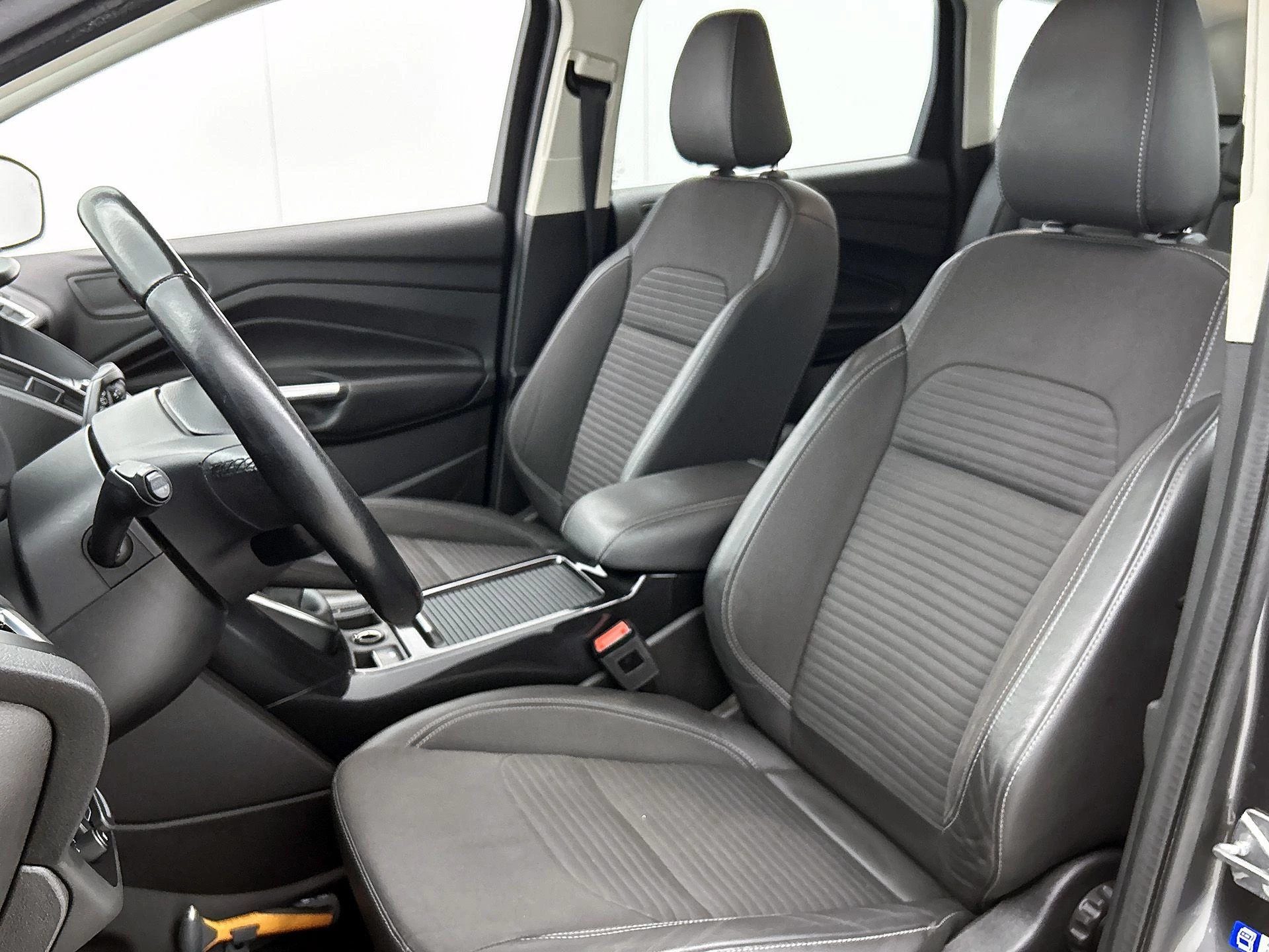 Ford-Kuga-image-40
