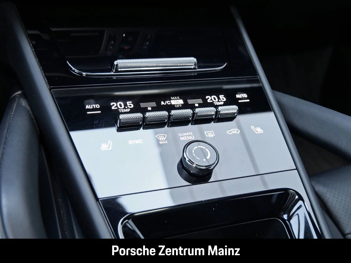Porsche Cayenne E-Hybrid InnoDrive Head-Up Luftfederung -