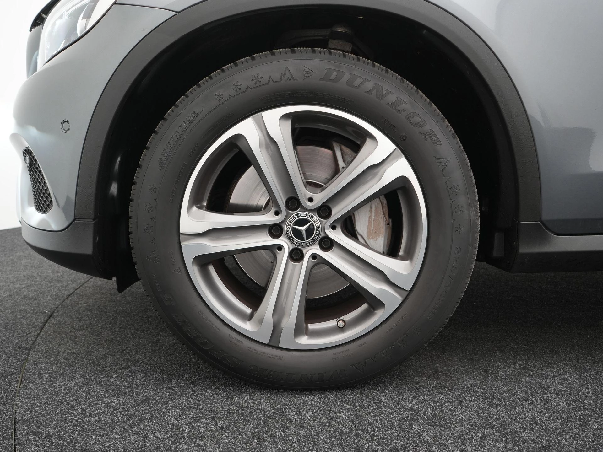 Mercedes-Benz-GLC-image-42