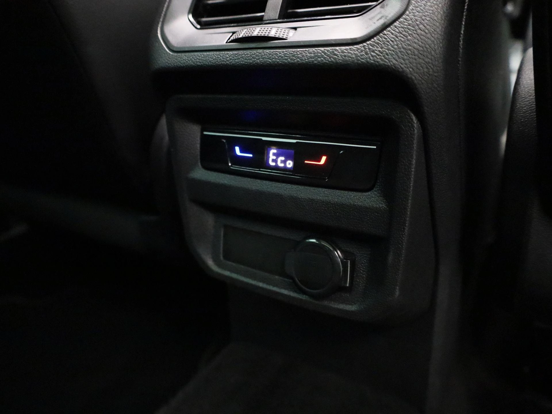 Volkswagen Tiguan 1.4 TSI eHybrid R-Line Business+ 245 PK|