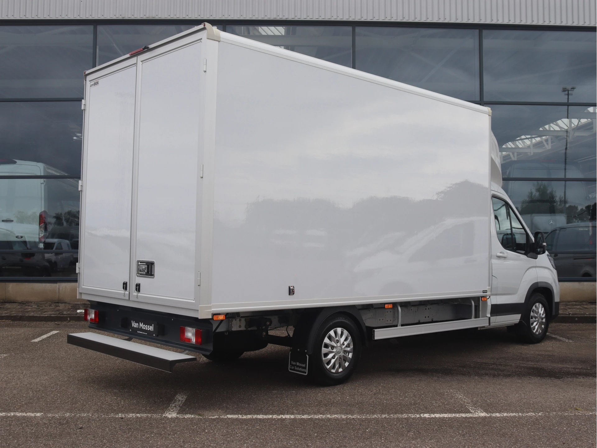 Maxus eDeliver9 L4 Business DEAL 65 kWh | AIRCO/CAMERA/ADAPT. CRUISE |