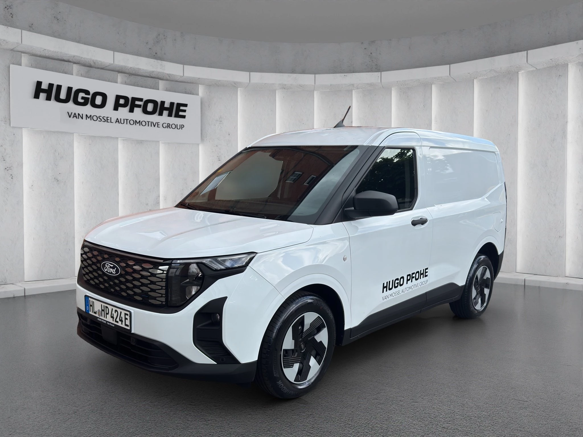 Ford-Transit Courier-image-0