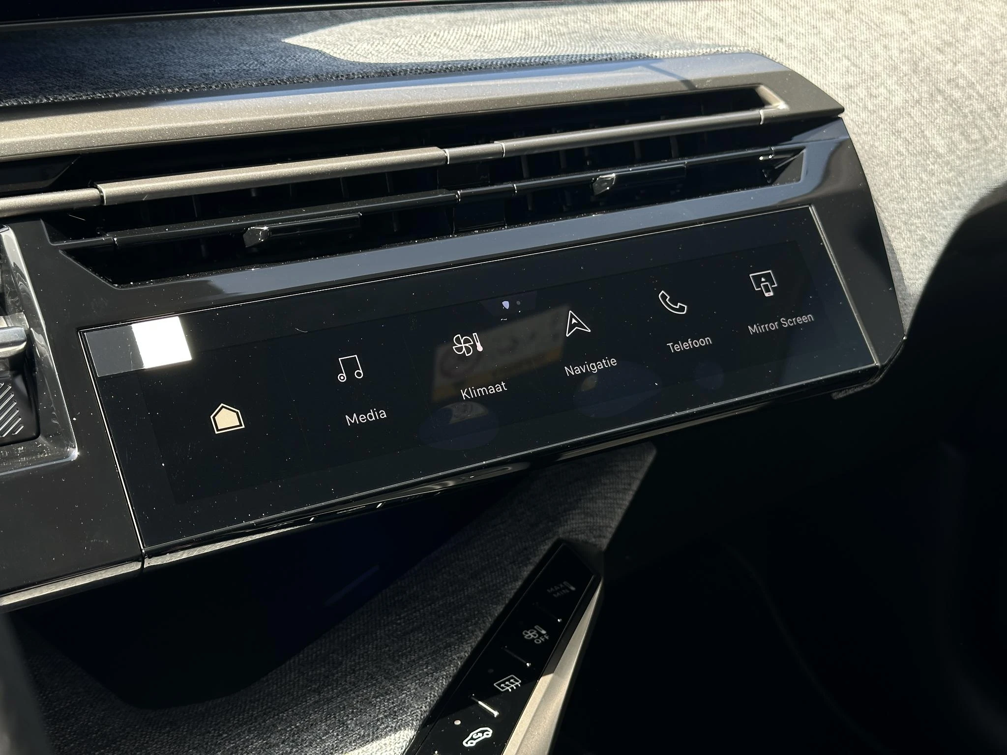 Peugeot-e-3008-image-13
