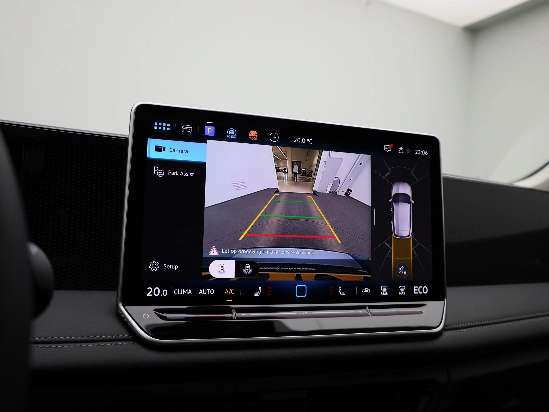 Volkswagen-Tiguan-image-18