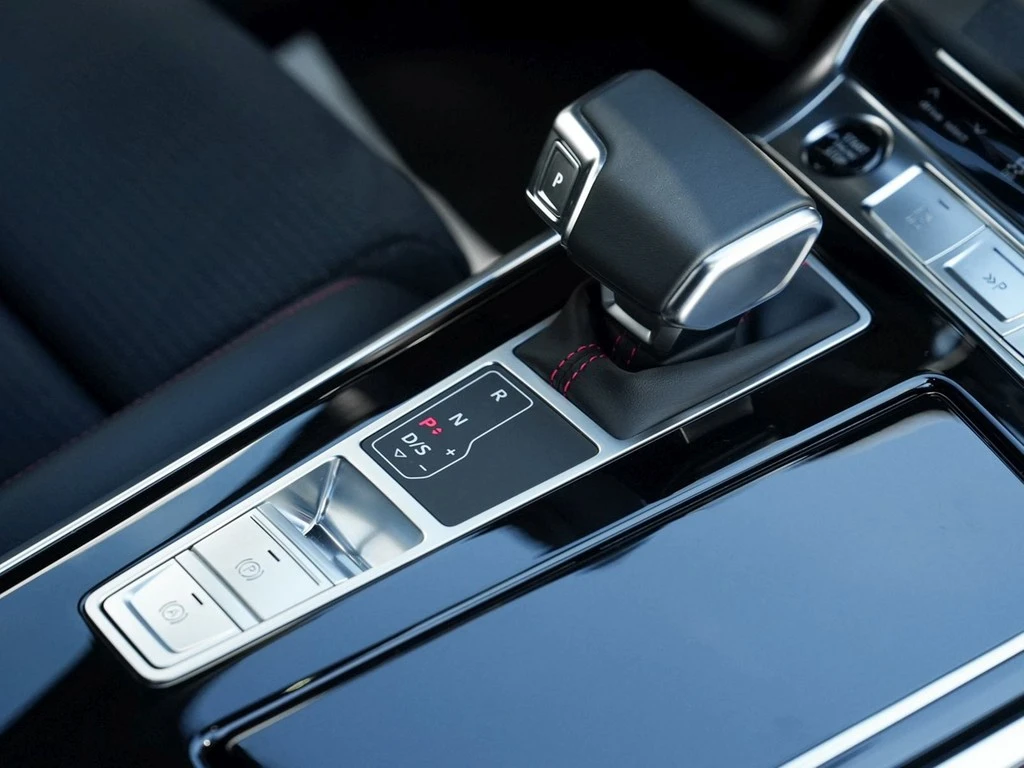 Audi-A6-image-9