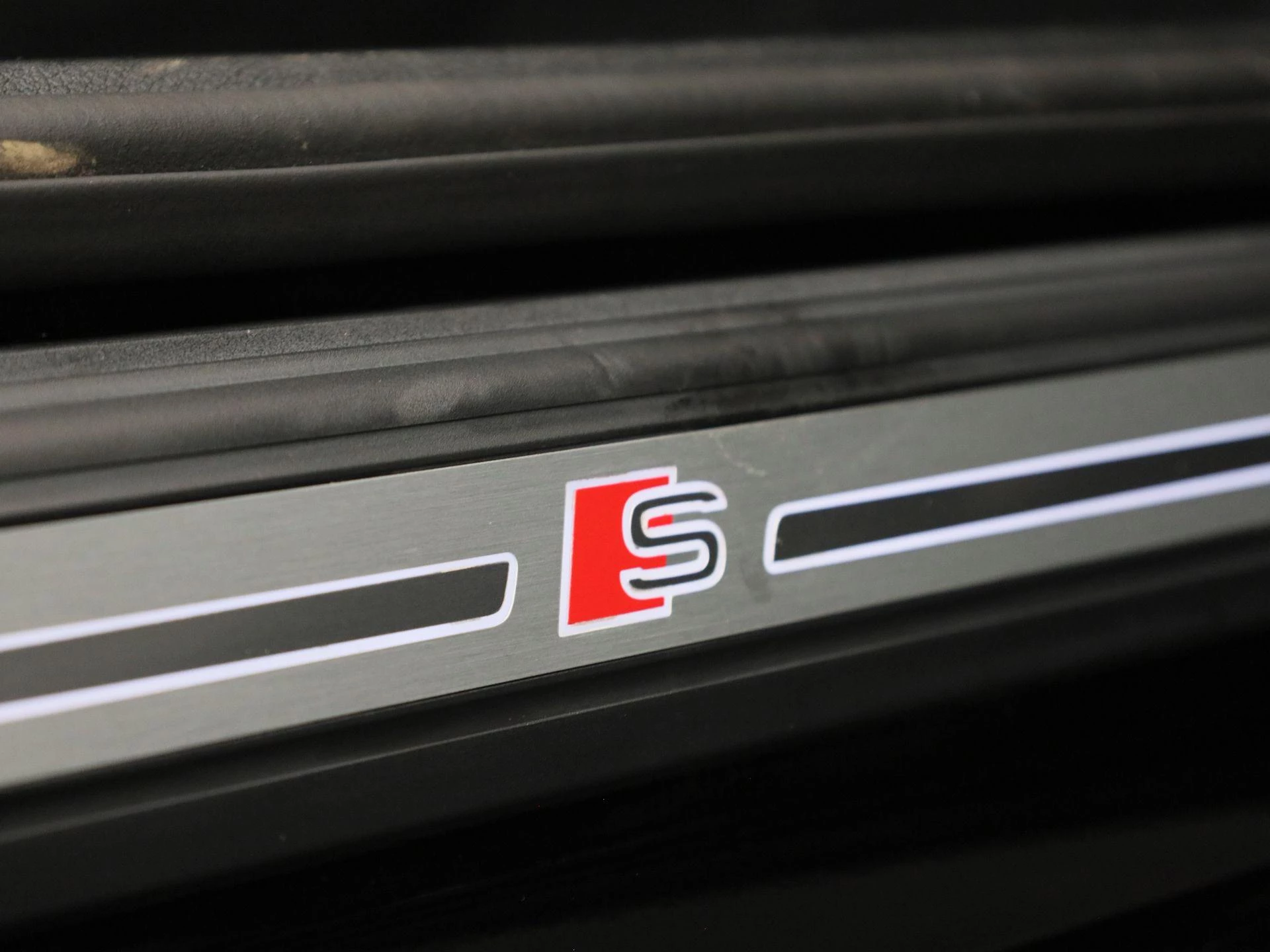 Audi Q5 50 TFSI e S edition Competition 299 PK