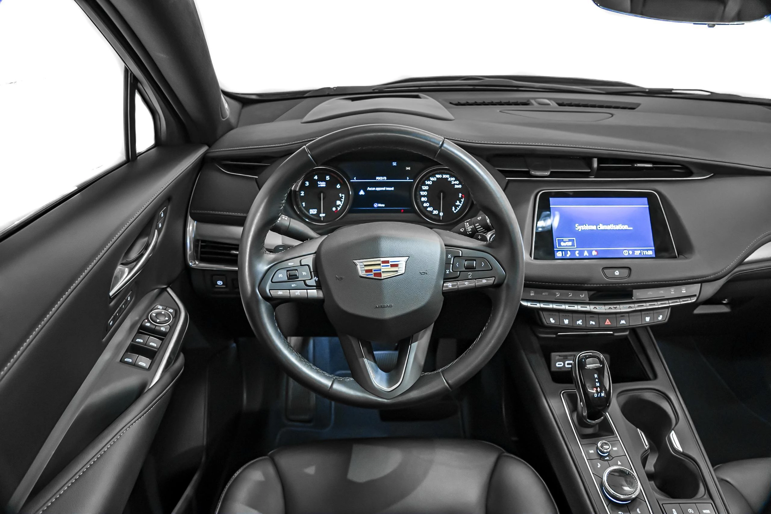 Cadillac-XT4-image-3