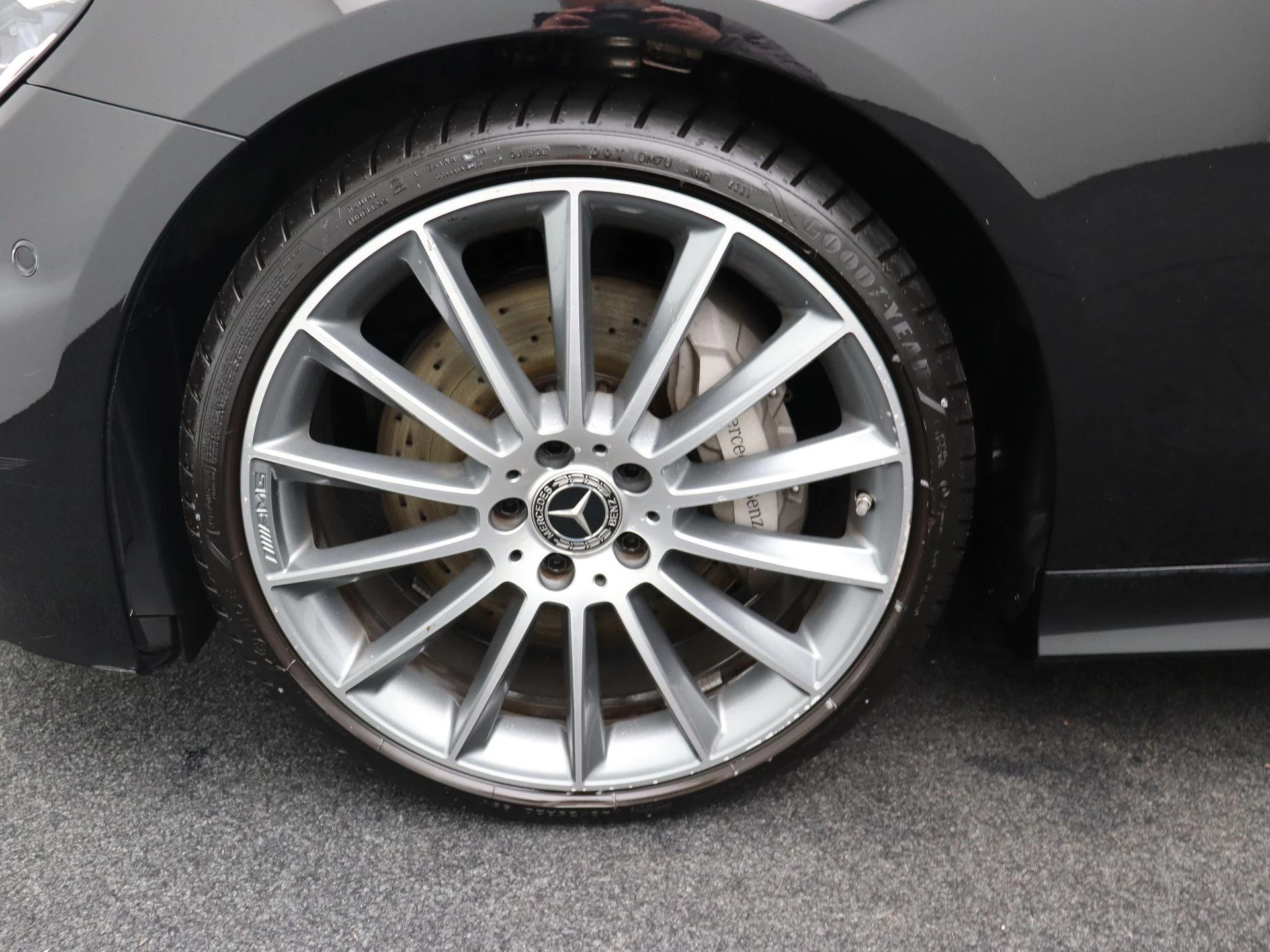 Mercedes-Benz E-Klasse 300 AMG Line Cabrio + AIR BODY CONTROL + LED + CAMERA +