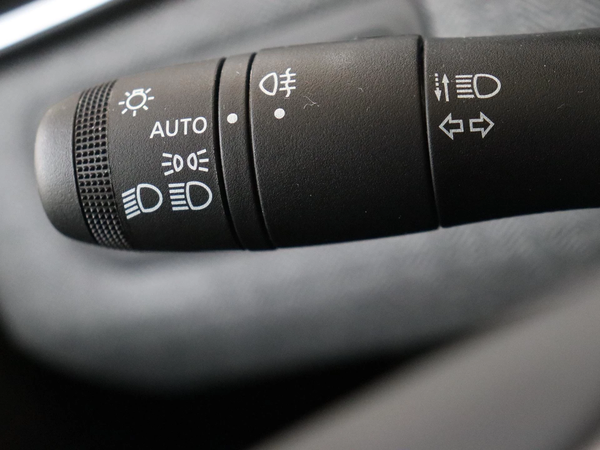 Renault-Clio-image-28