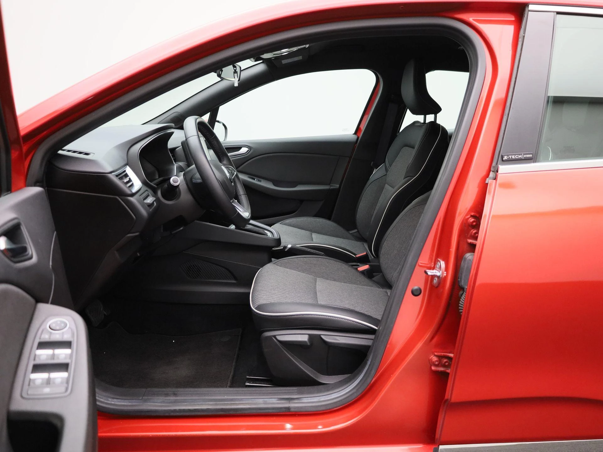Renault-Clio-image-8