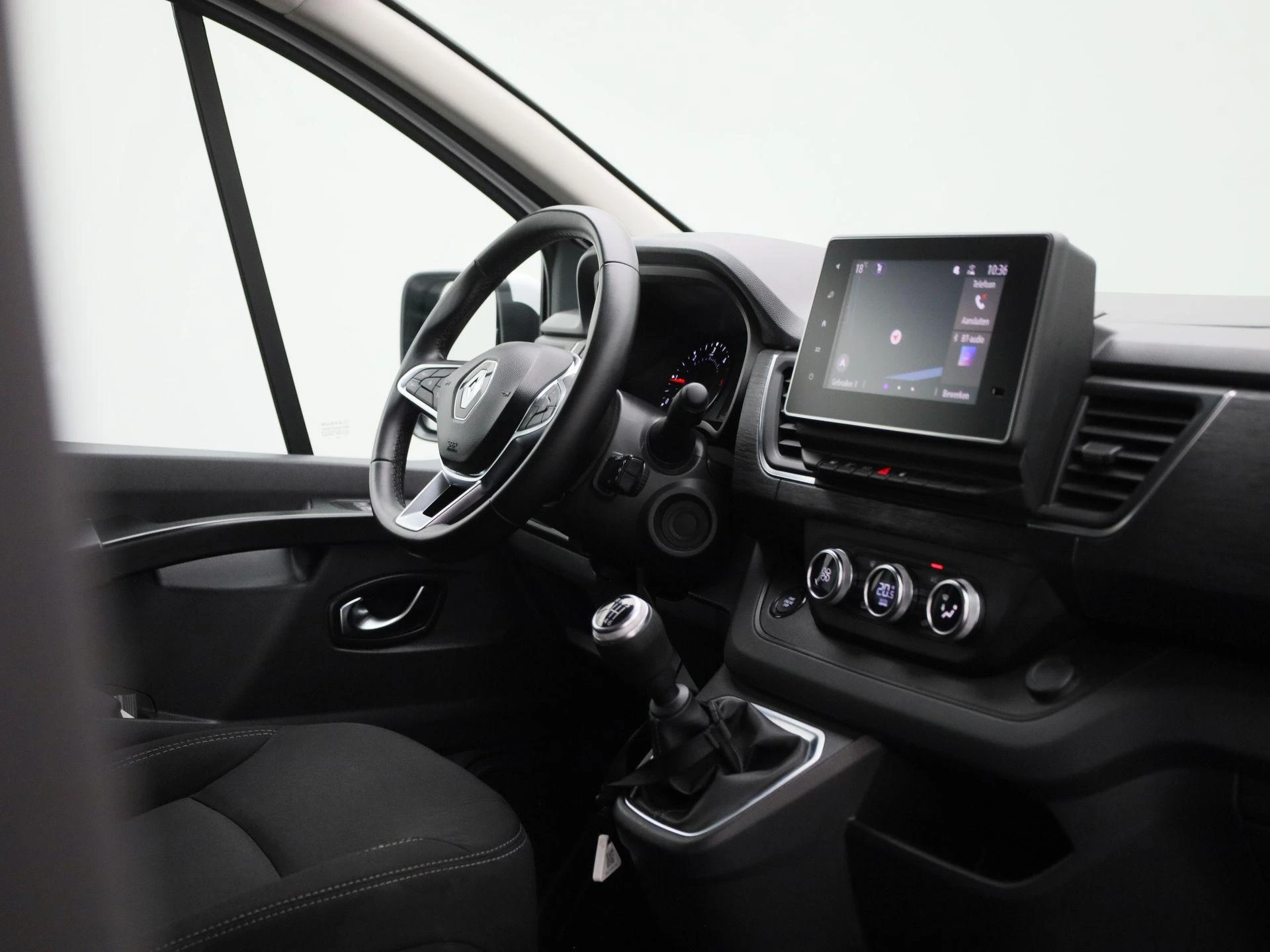 Renault-Trafic-image-6