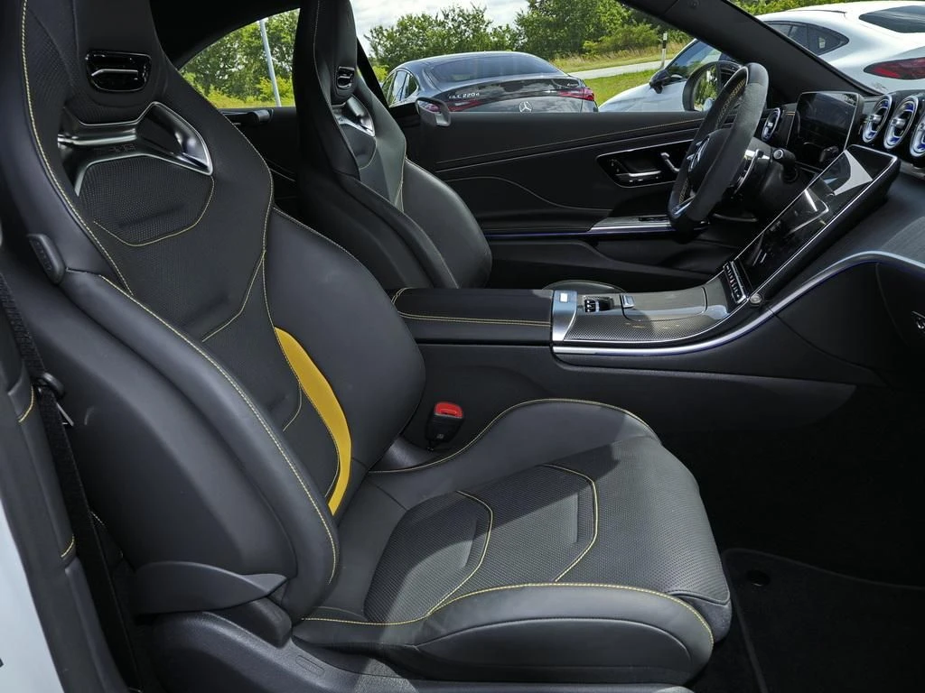 Mercedes-AMG-CLE 53-image-13