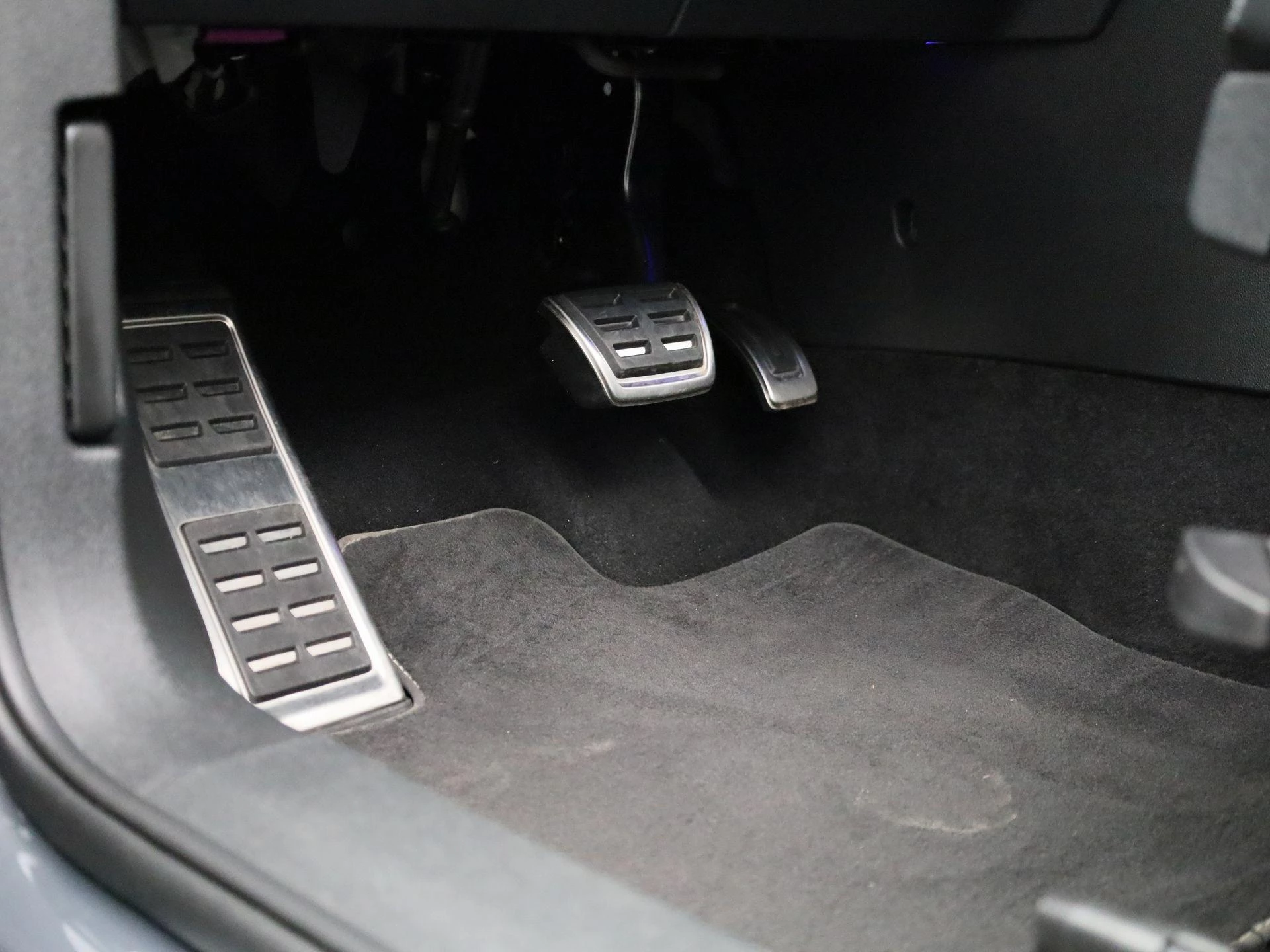 Volkswagen-Tiguan-image-40