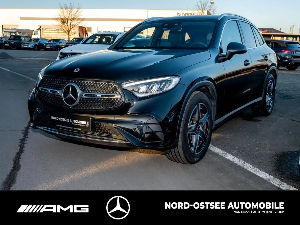 Mercedes-Benz GLC 300 d 4M AMG DISTRONIC AHK KEYLESS SHZ MBUX AMG LineX254 GLC 300 d 4M AMG DISTRONIC AHK KEYLESS SHZ MBUX AMG Line