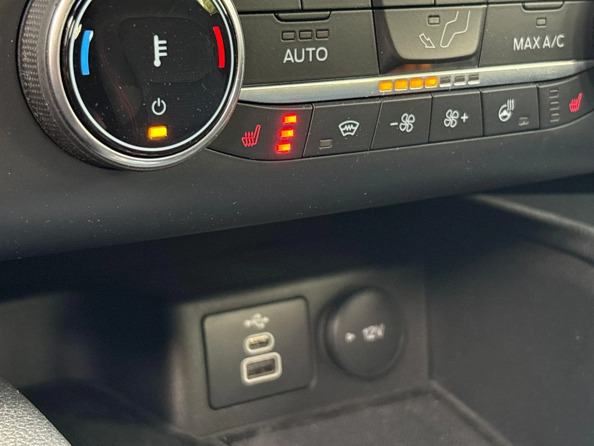 Ford-Kuga-image-7