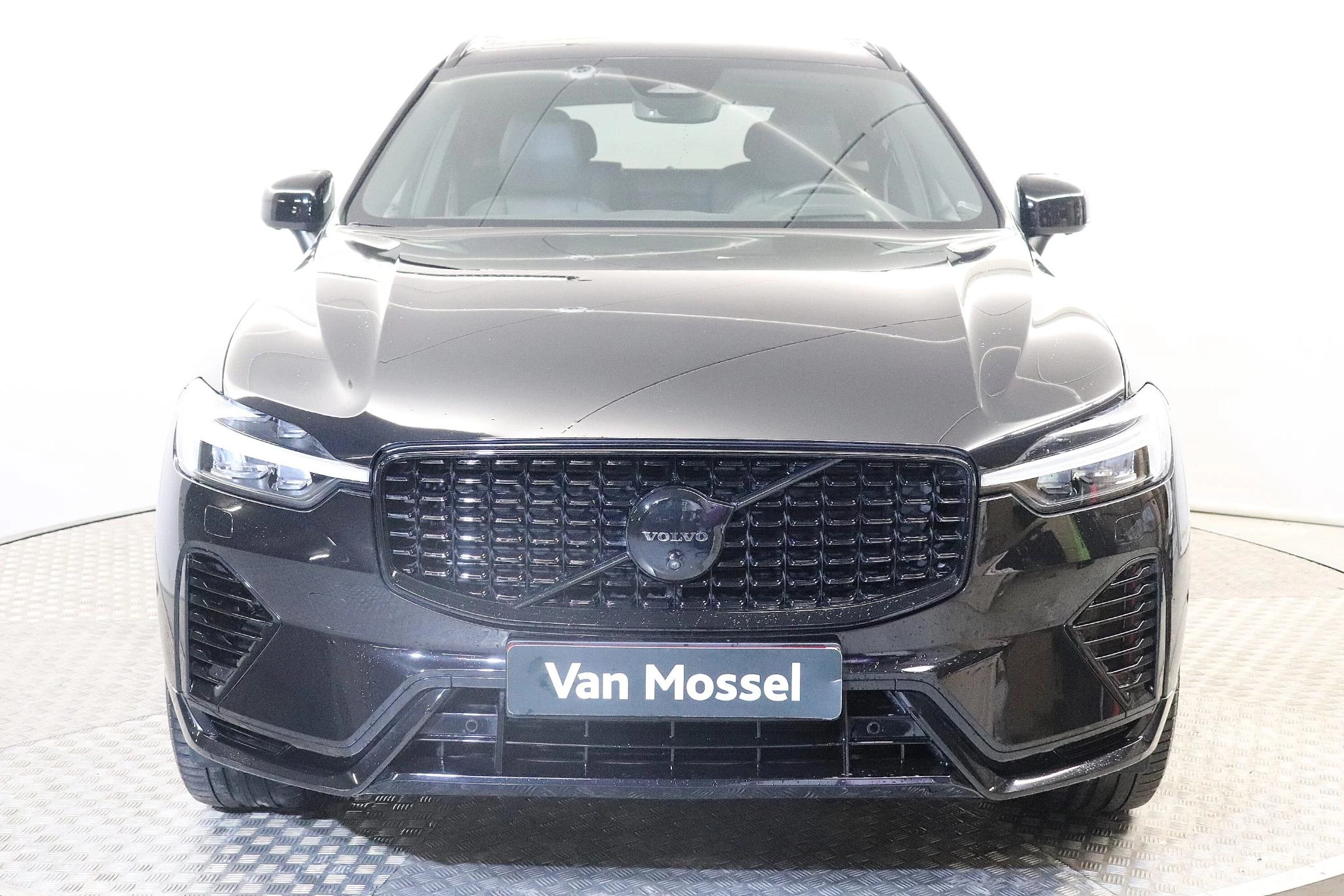 Volvo-XC60-image-1