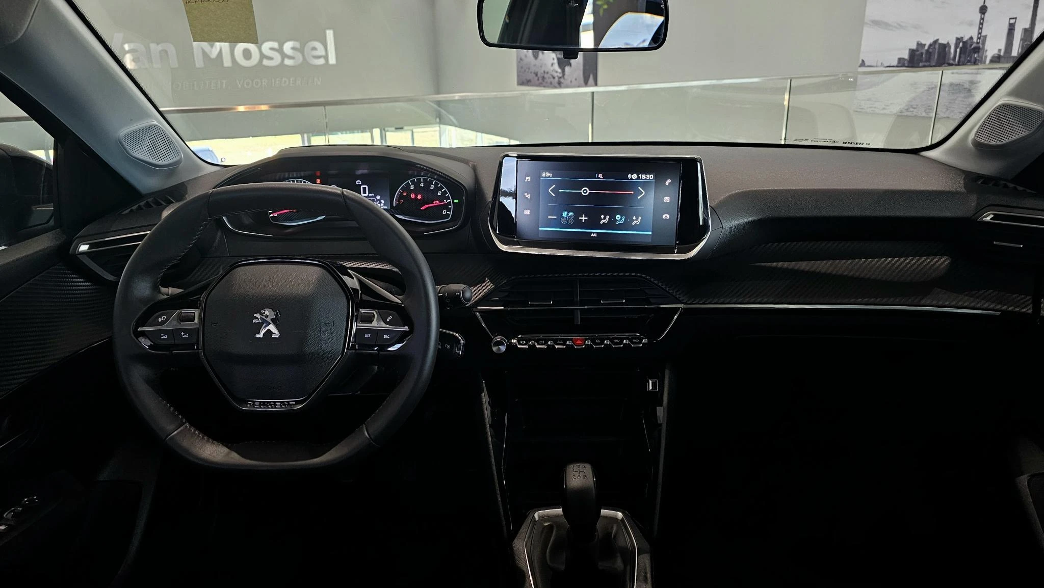 Peugeot-208-image-10