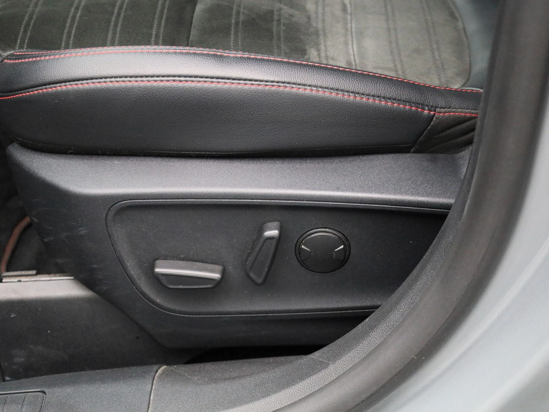 Ford Kuga 2.5 PHEV ST-Line X