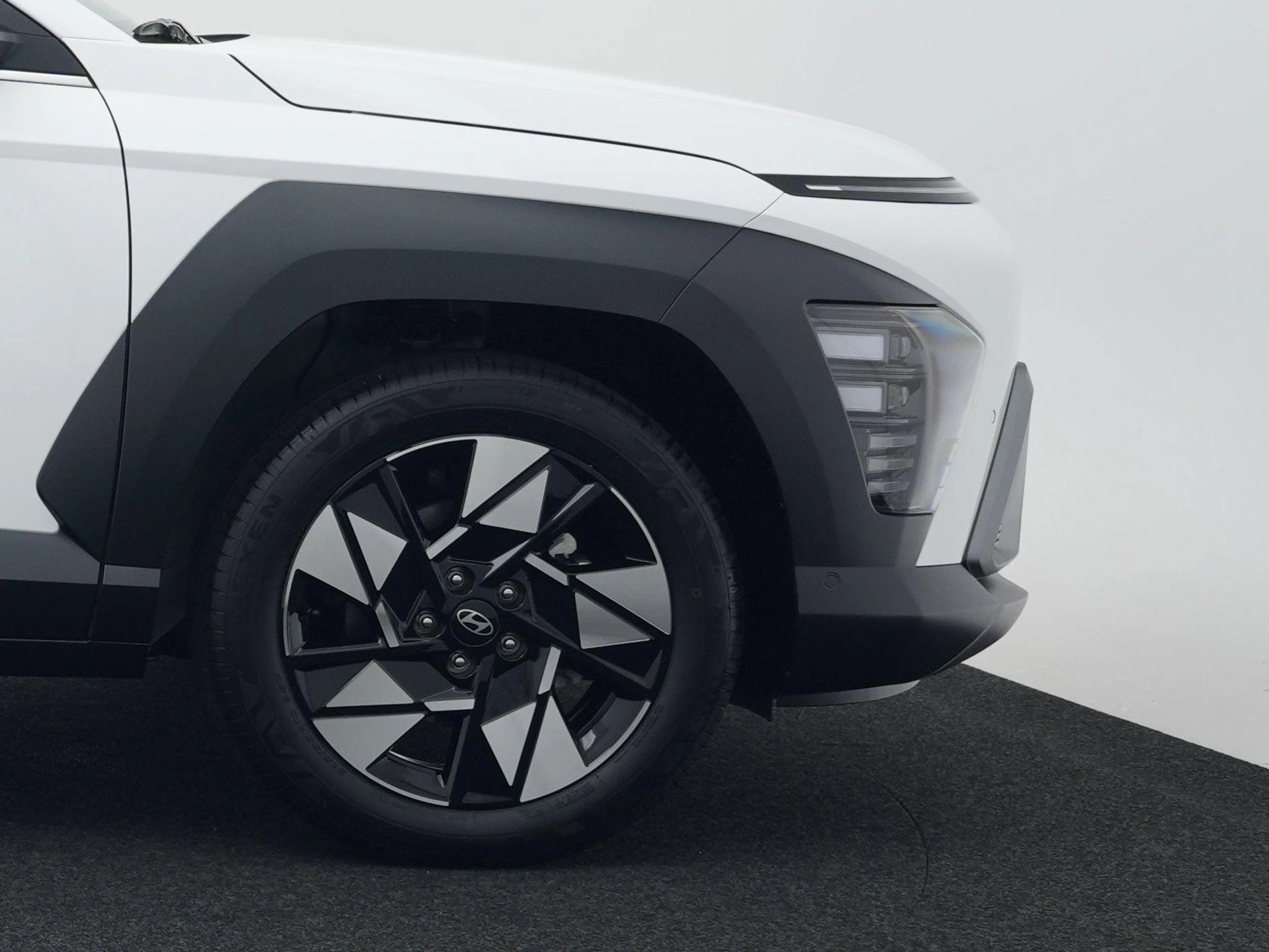 Hyundai-Kona-image-7