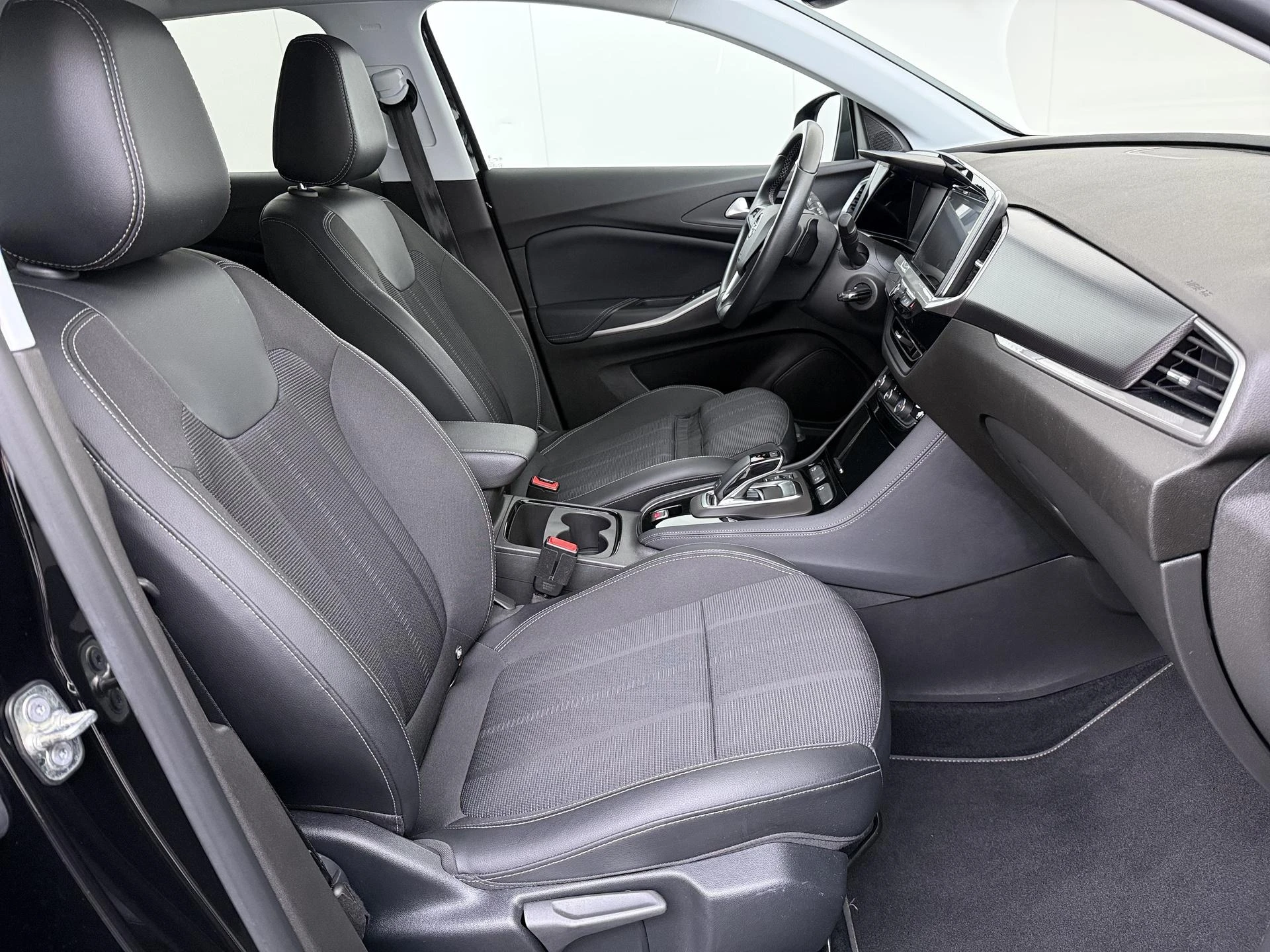 Opel-Grandland-image-31