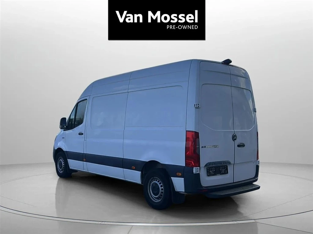 Mercedes-Benz-eSprinter-image-2